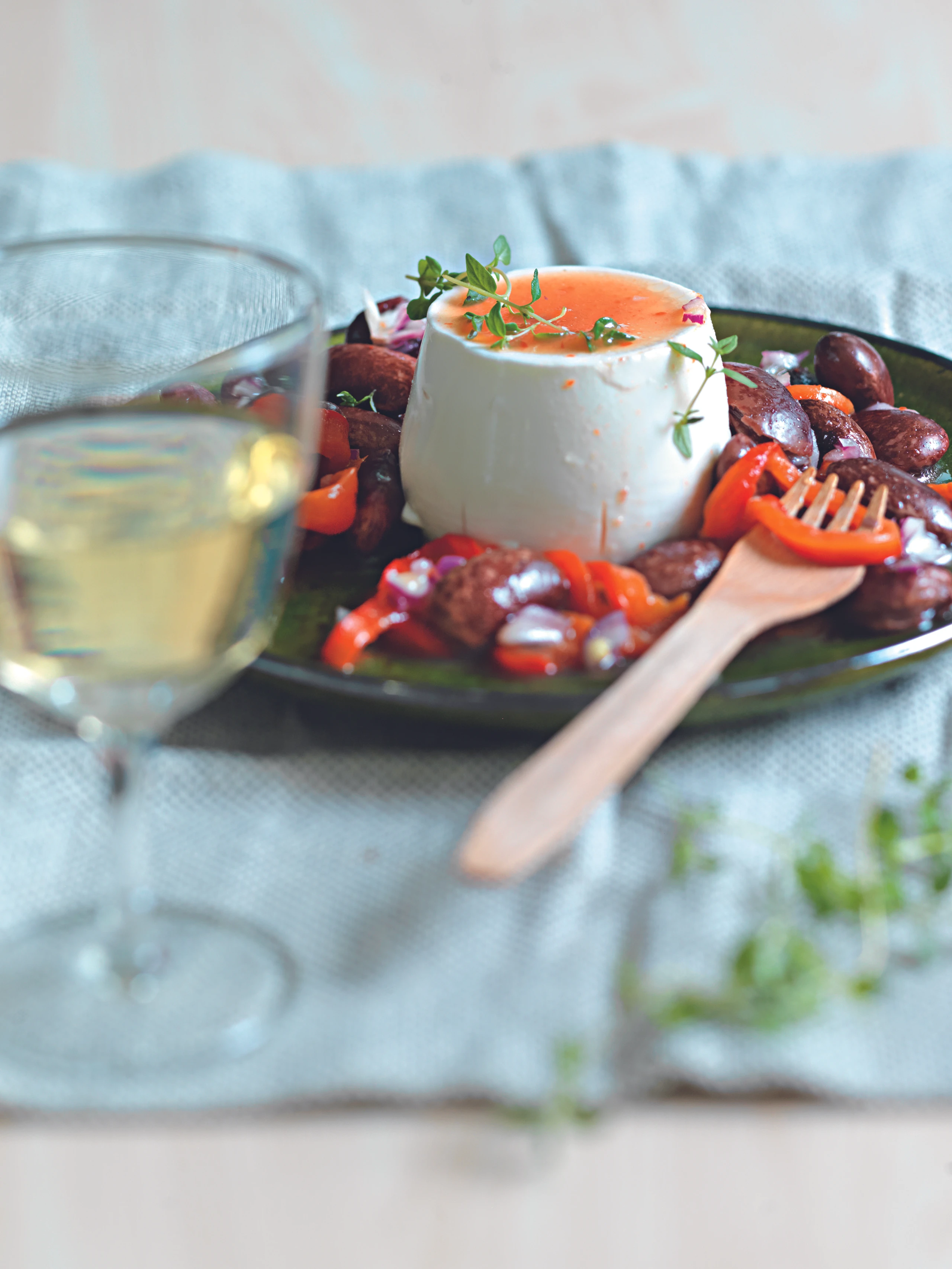 Käferbohnensalat mit Schaf-Frischkäse