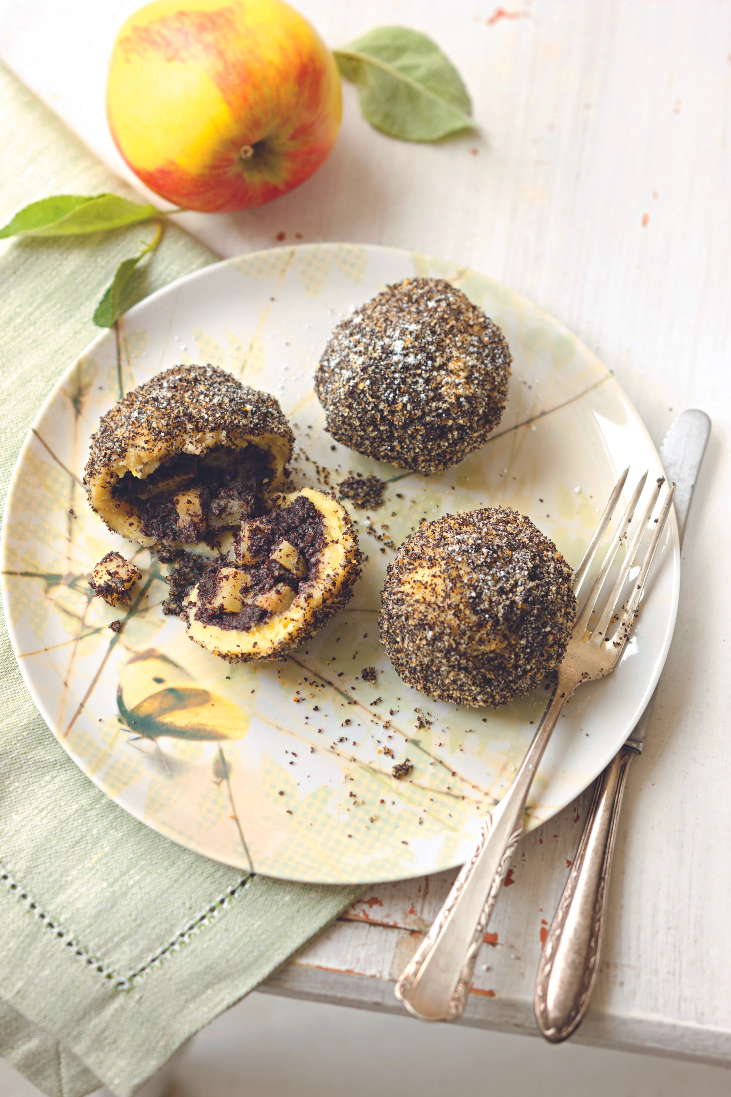Topfenknödel mit Apfel-Mohnfülle