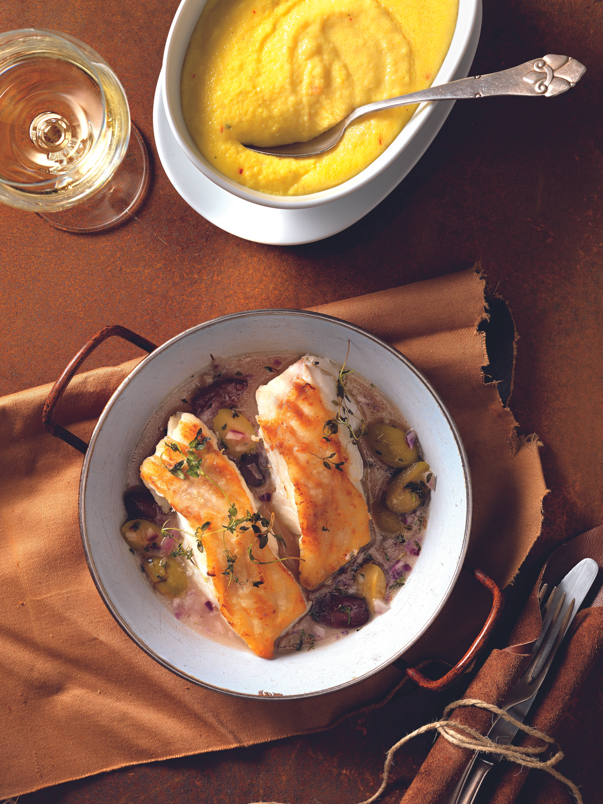 Kabeljaufilet mit Olivensauce