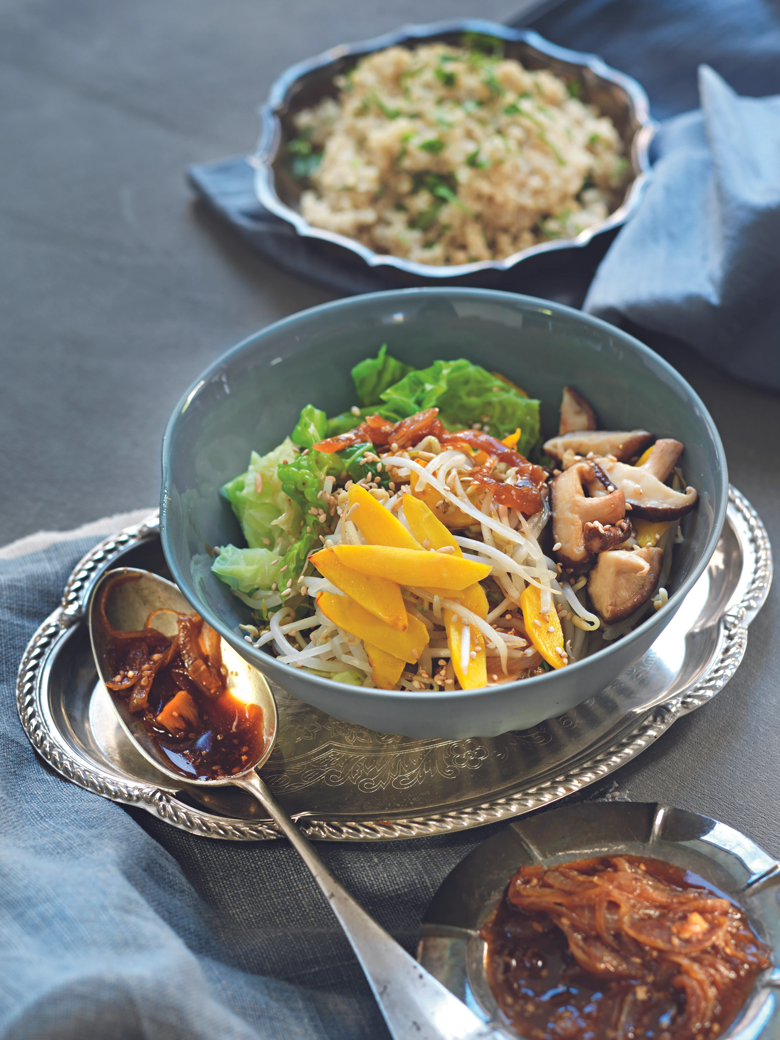 Veggie-Wok mit Zwiebelsauce