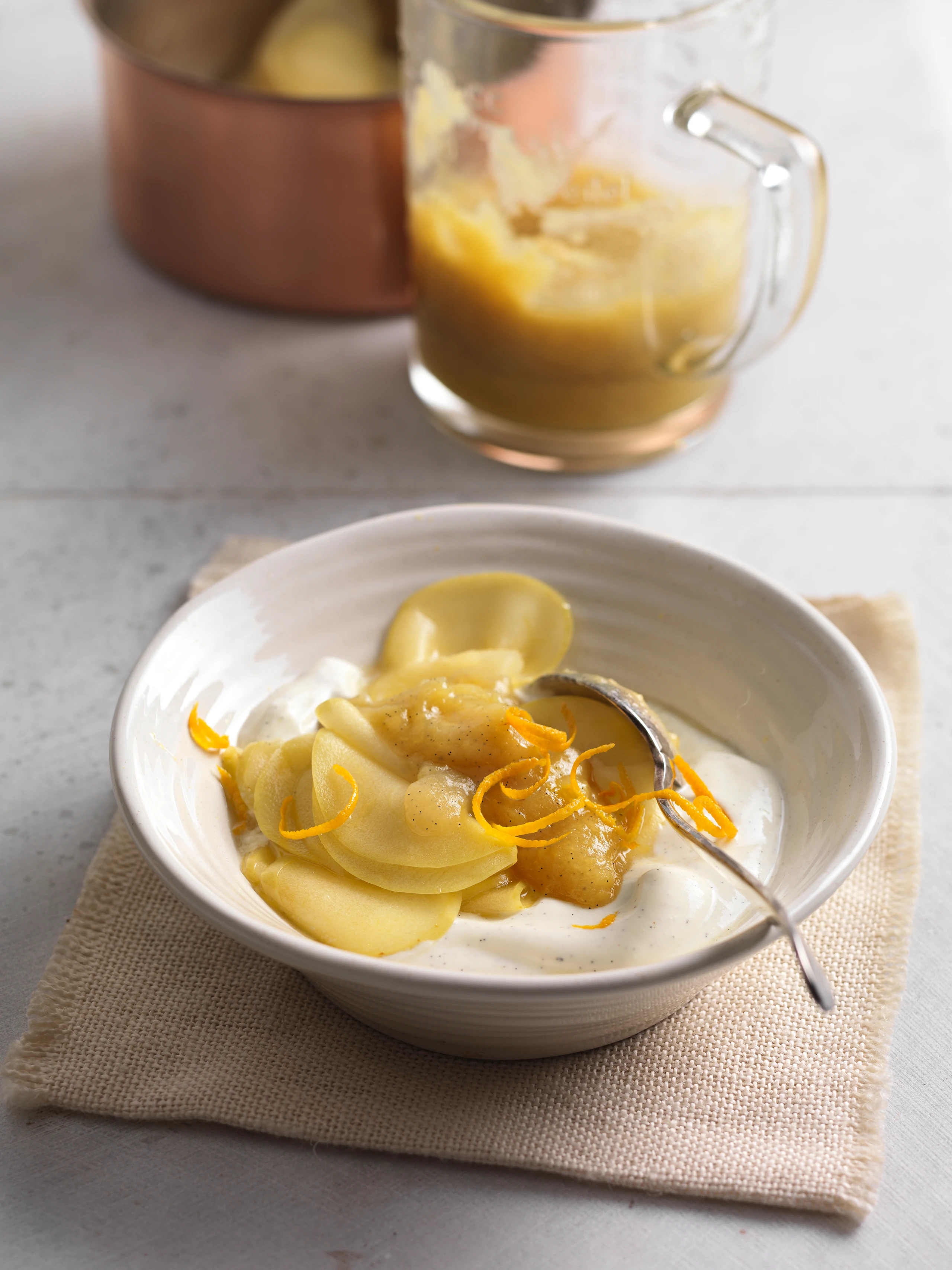 Vanilleschaum mit Apfelpüree