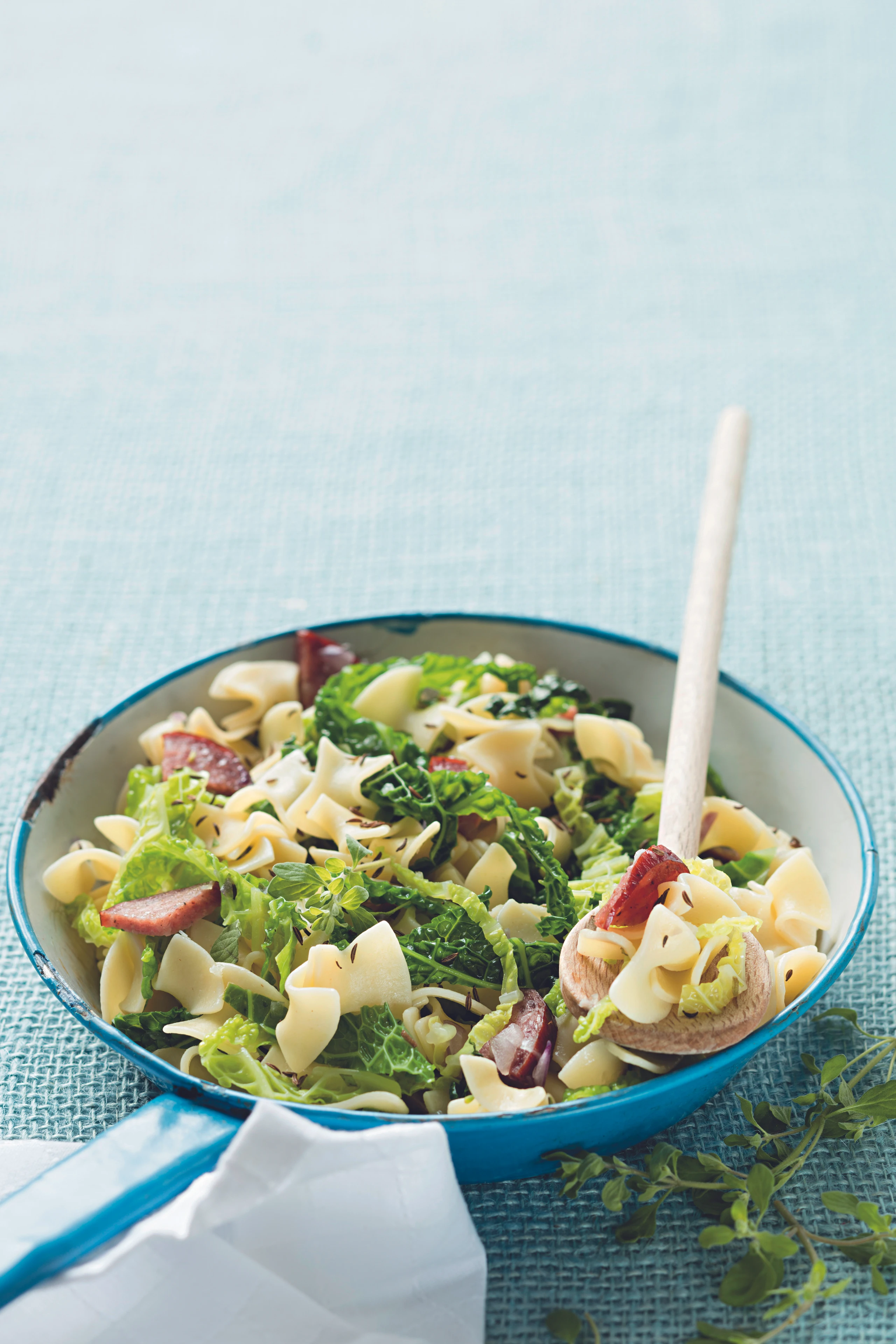 Kohlfleckerln mit Wurst