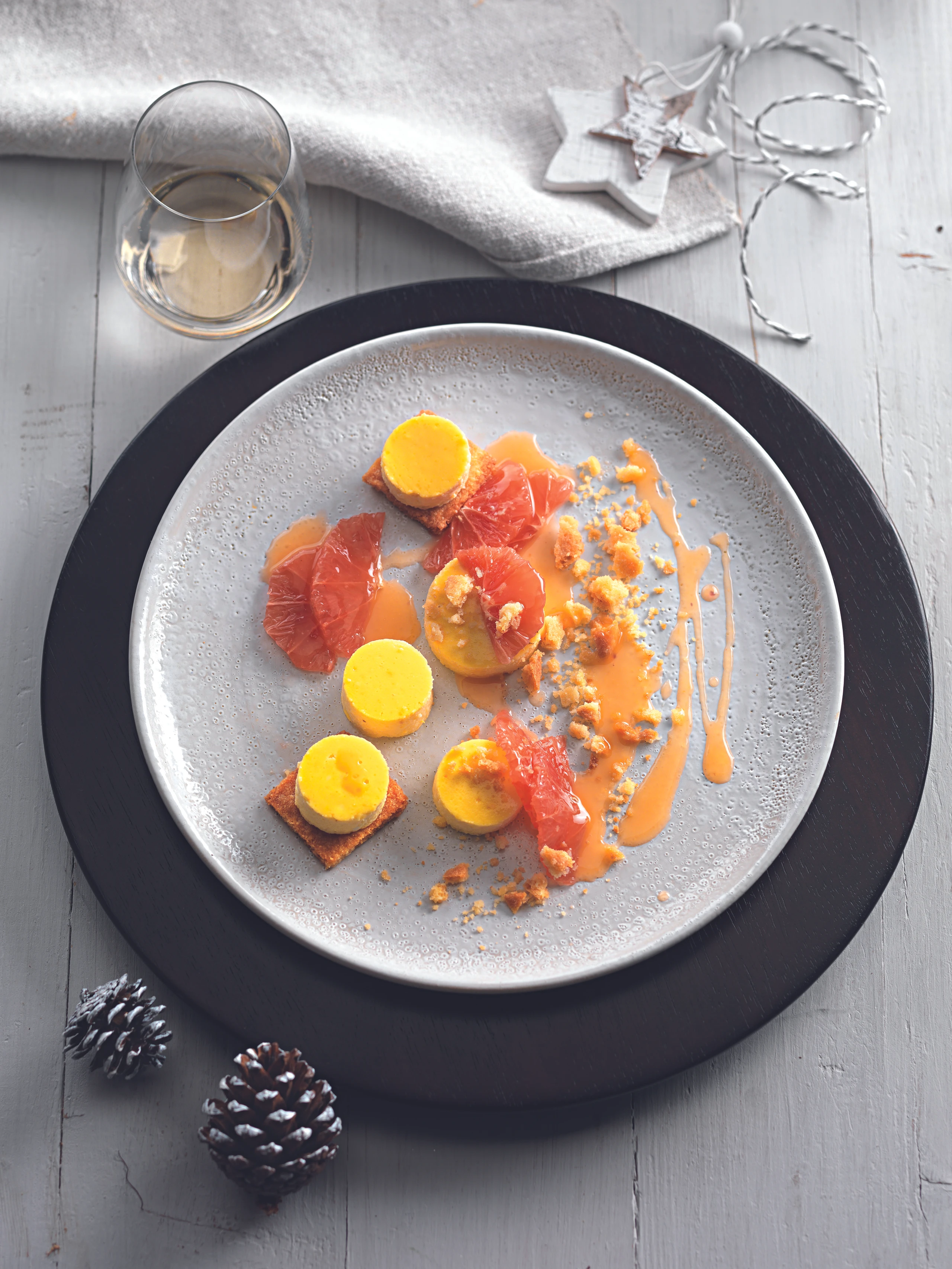 Topfenkuchen auf Kokosecken mit Grapefruit