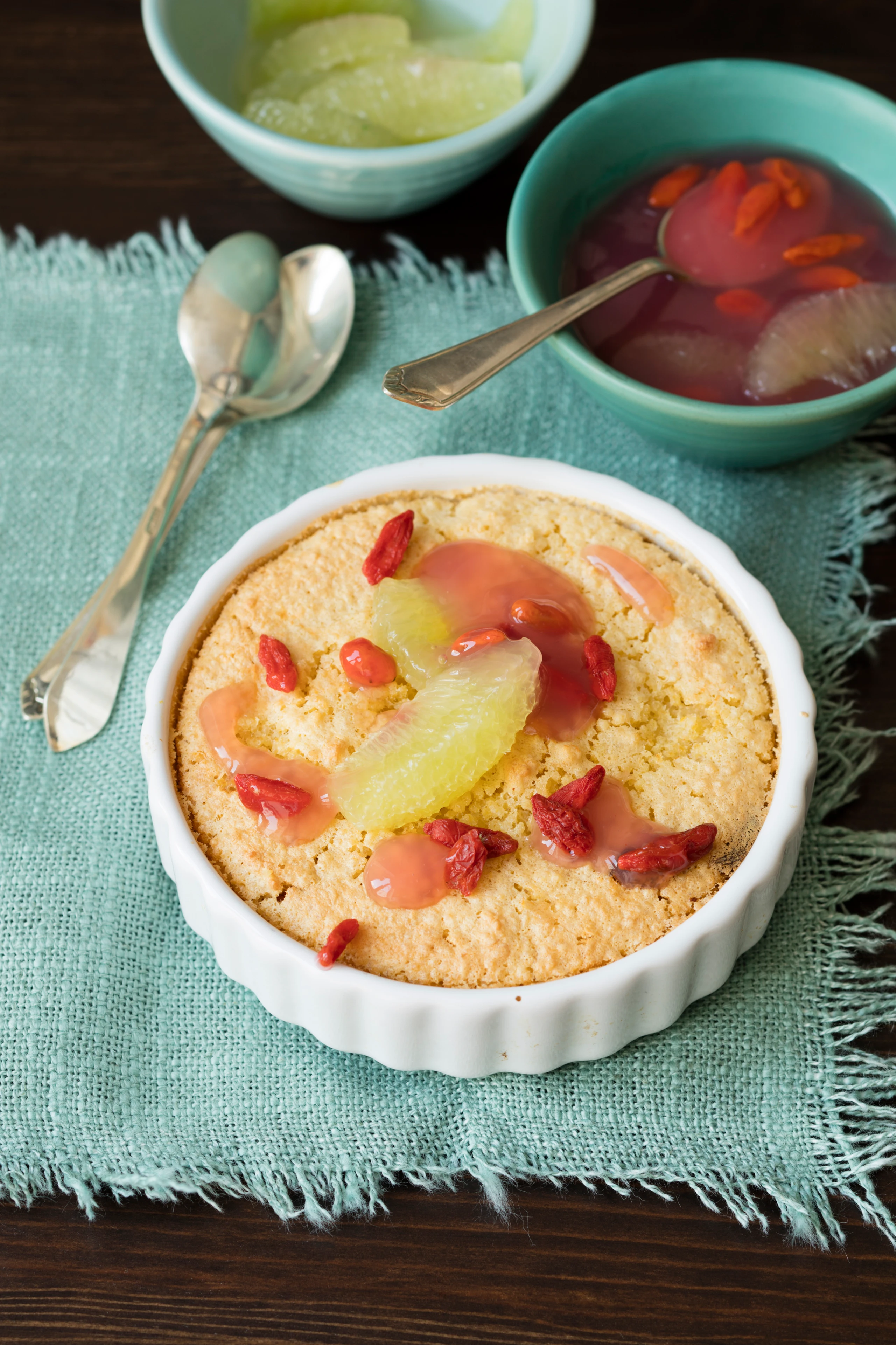 Couscousauflauf mit Preiselbeersauce