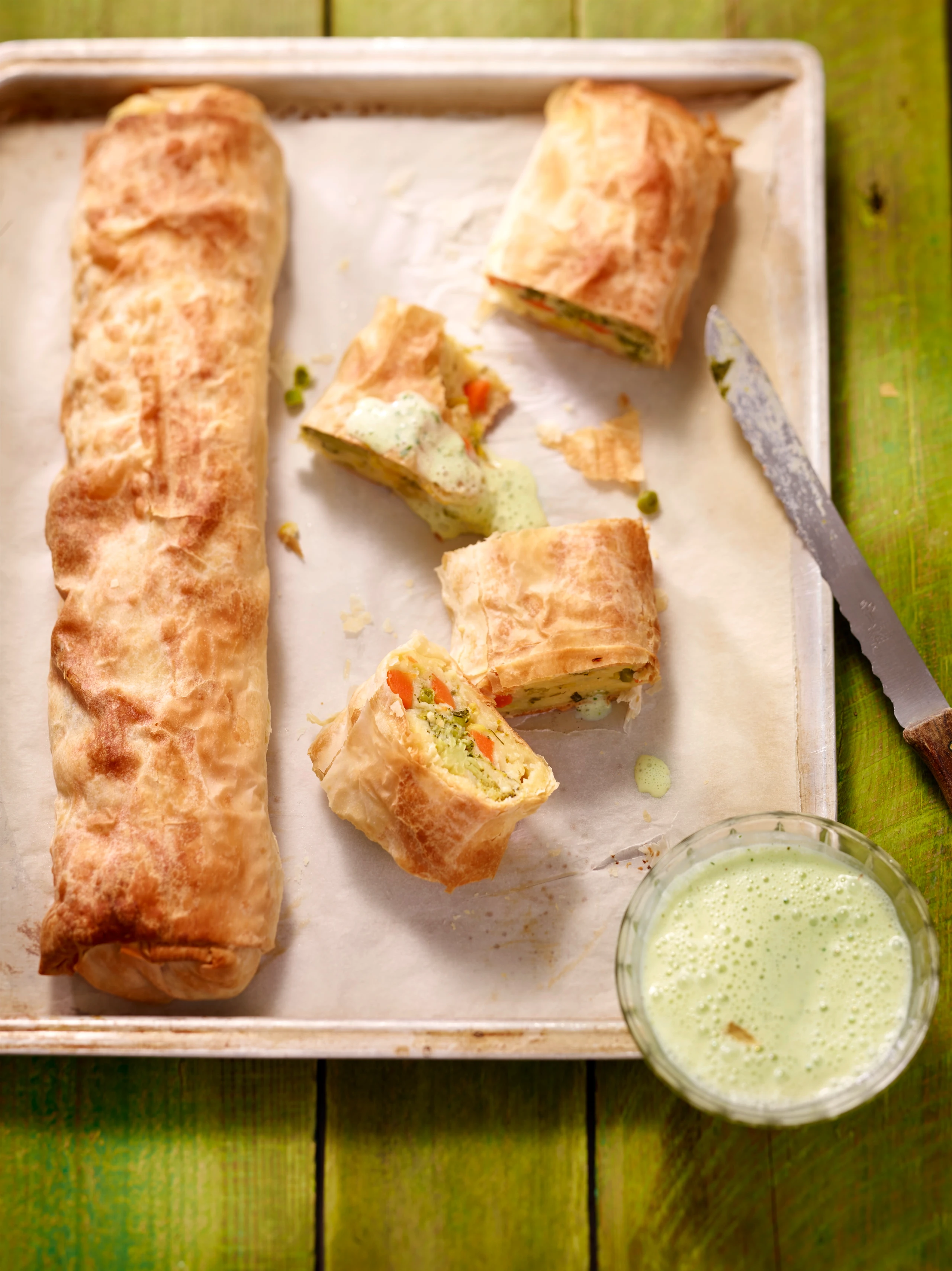 Erdäpfel-Gemüsestrudel