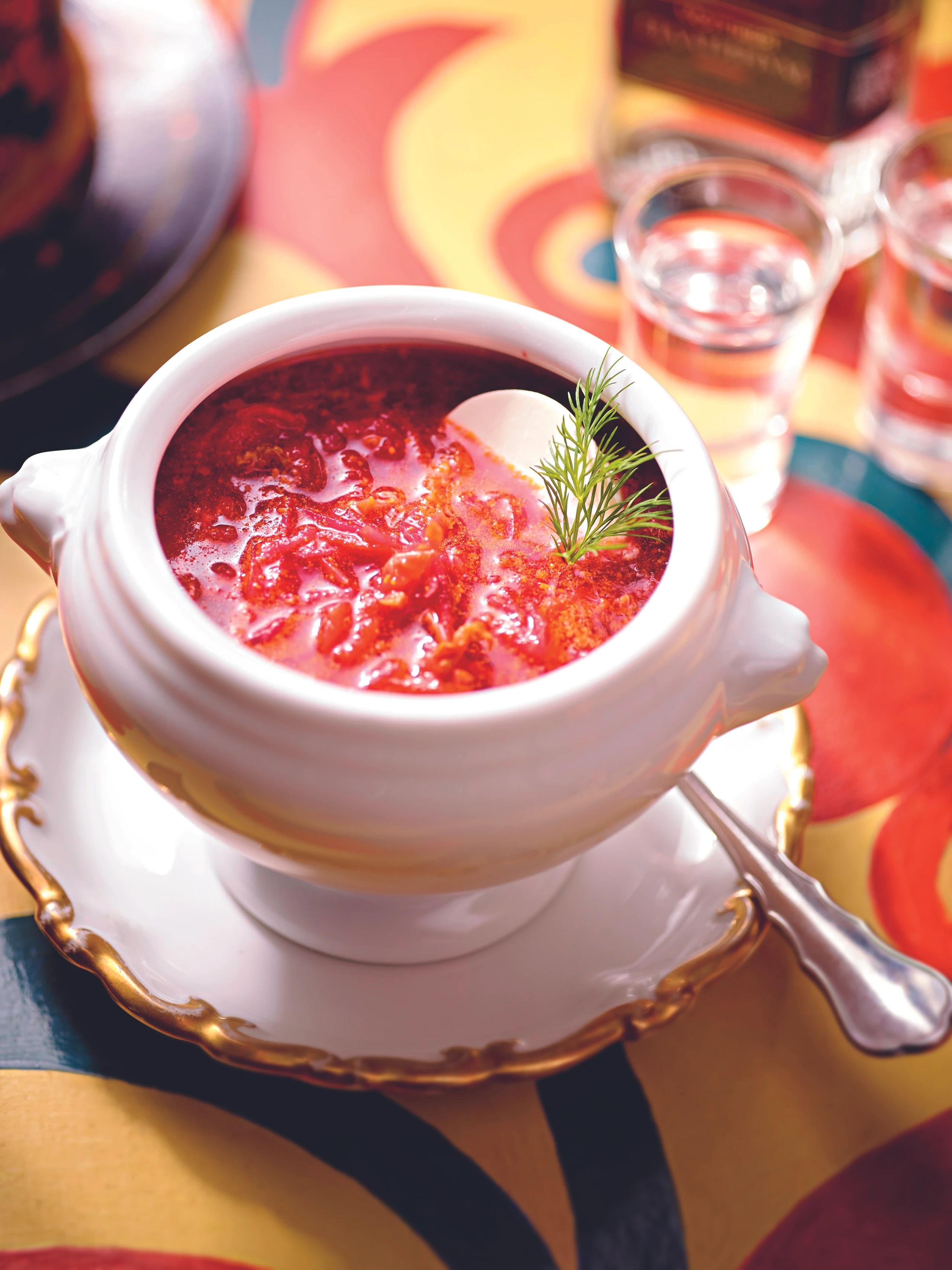 Borschtsch 'Moskovsky': Russische Rote-Rüben-Suppe