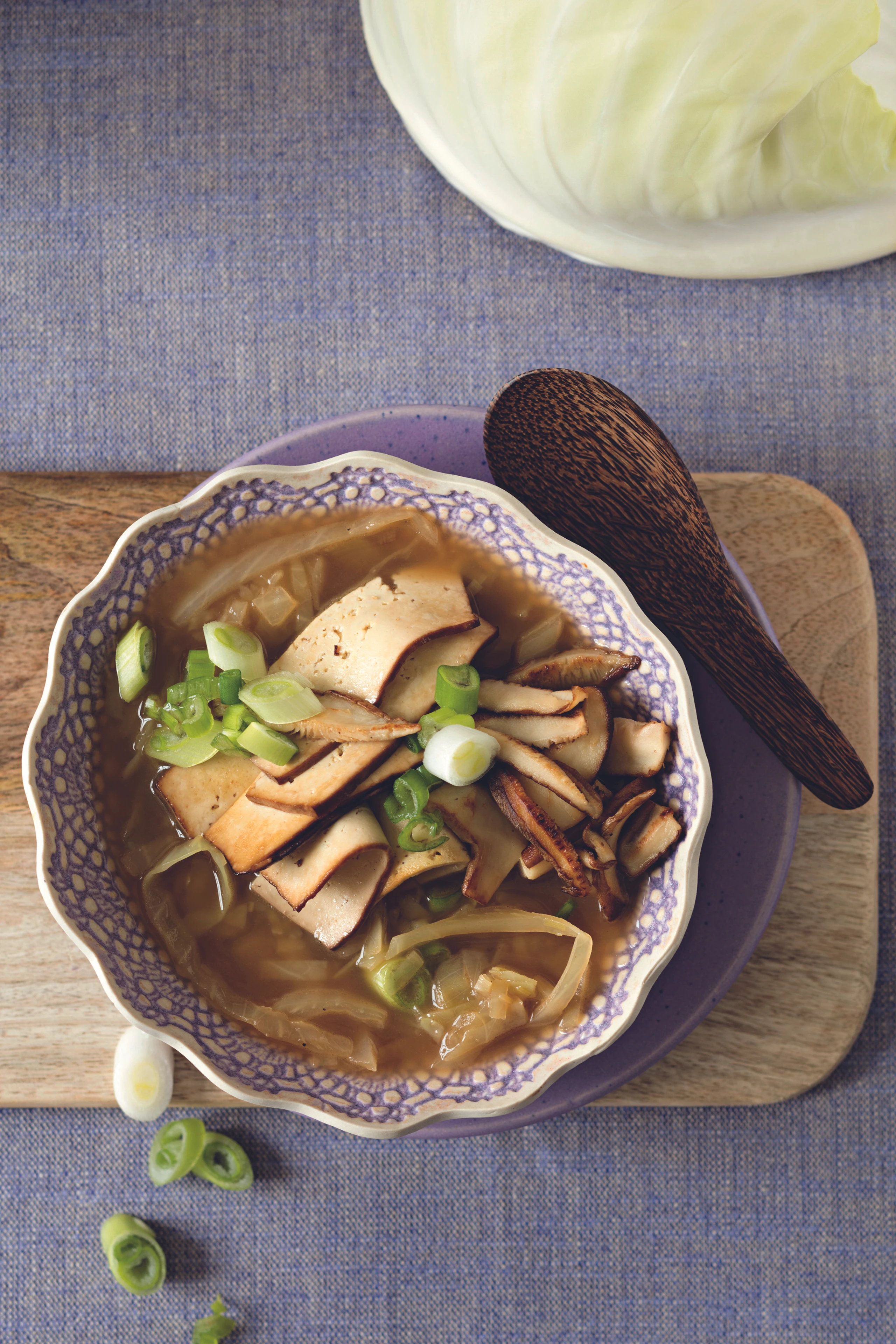 Einfache Asia-Krautsuppe