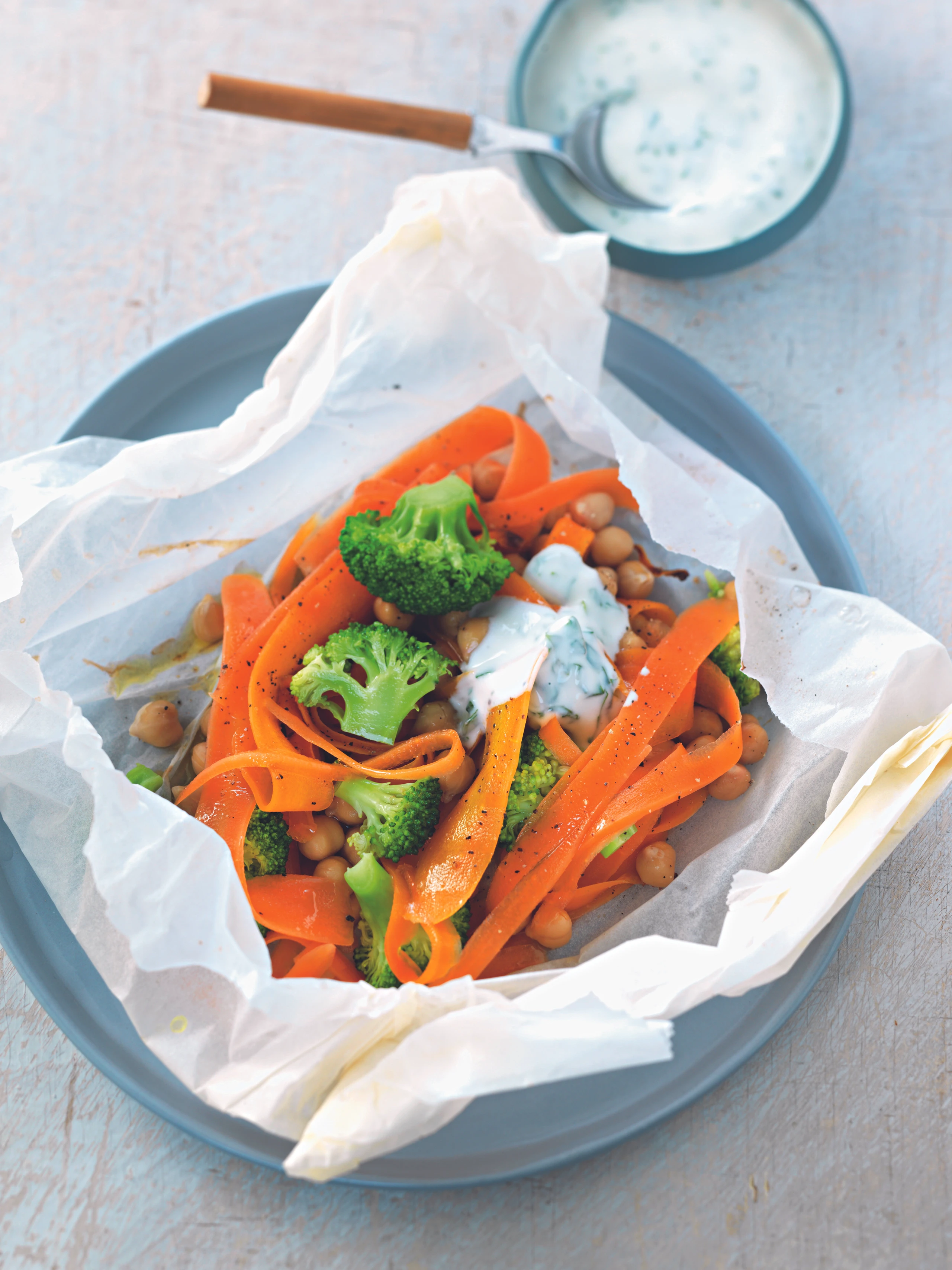 Karotten, Brokkoli und Kichererbsen im Versteck