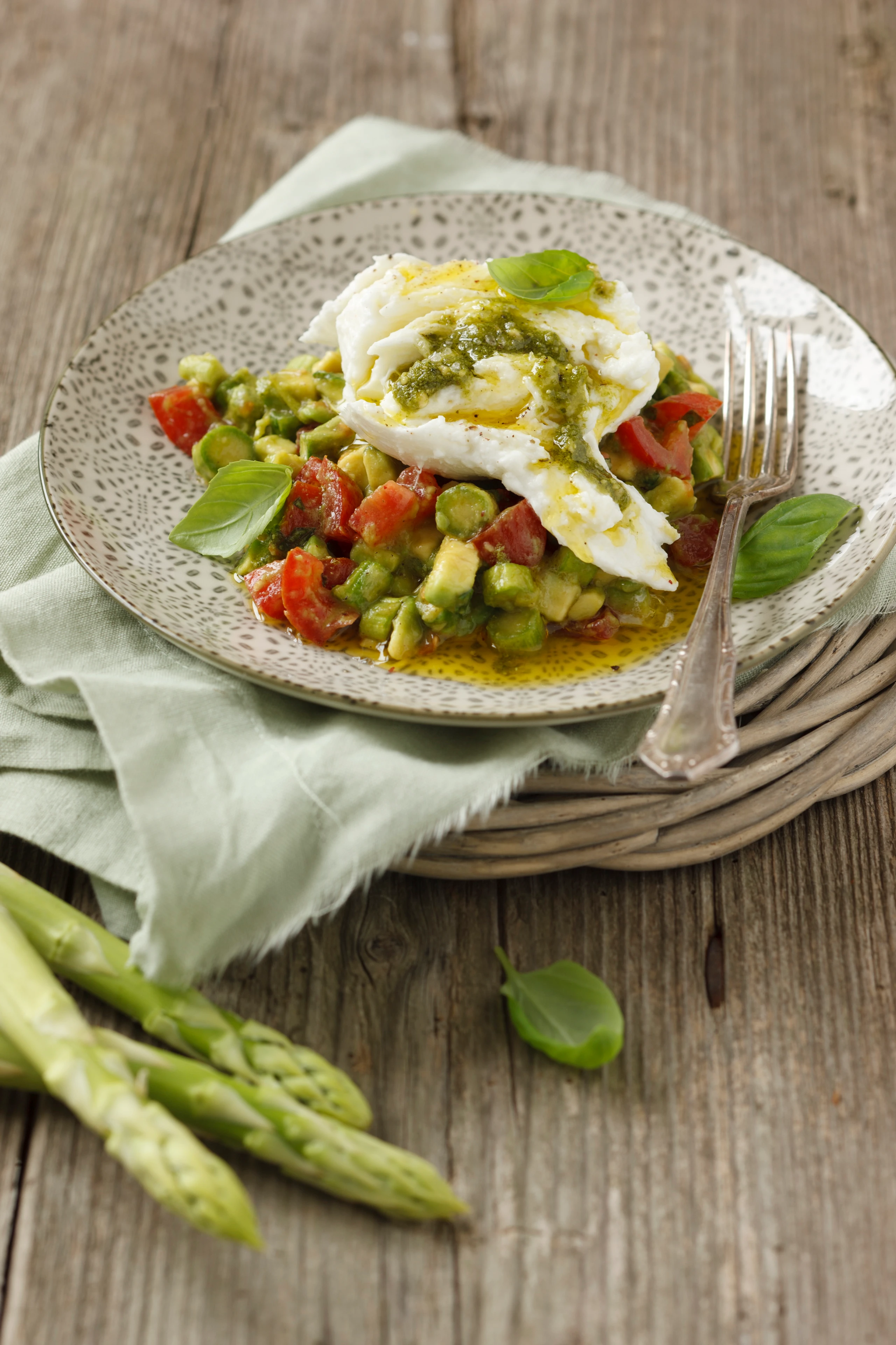 Spargeltatar mit Mozzarella