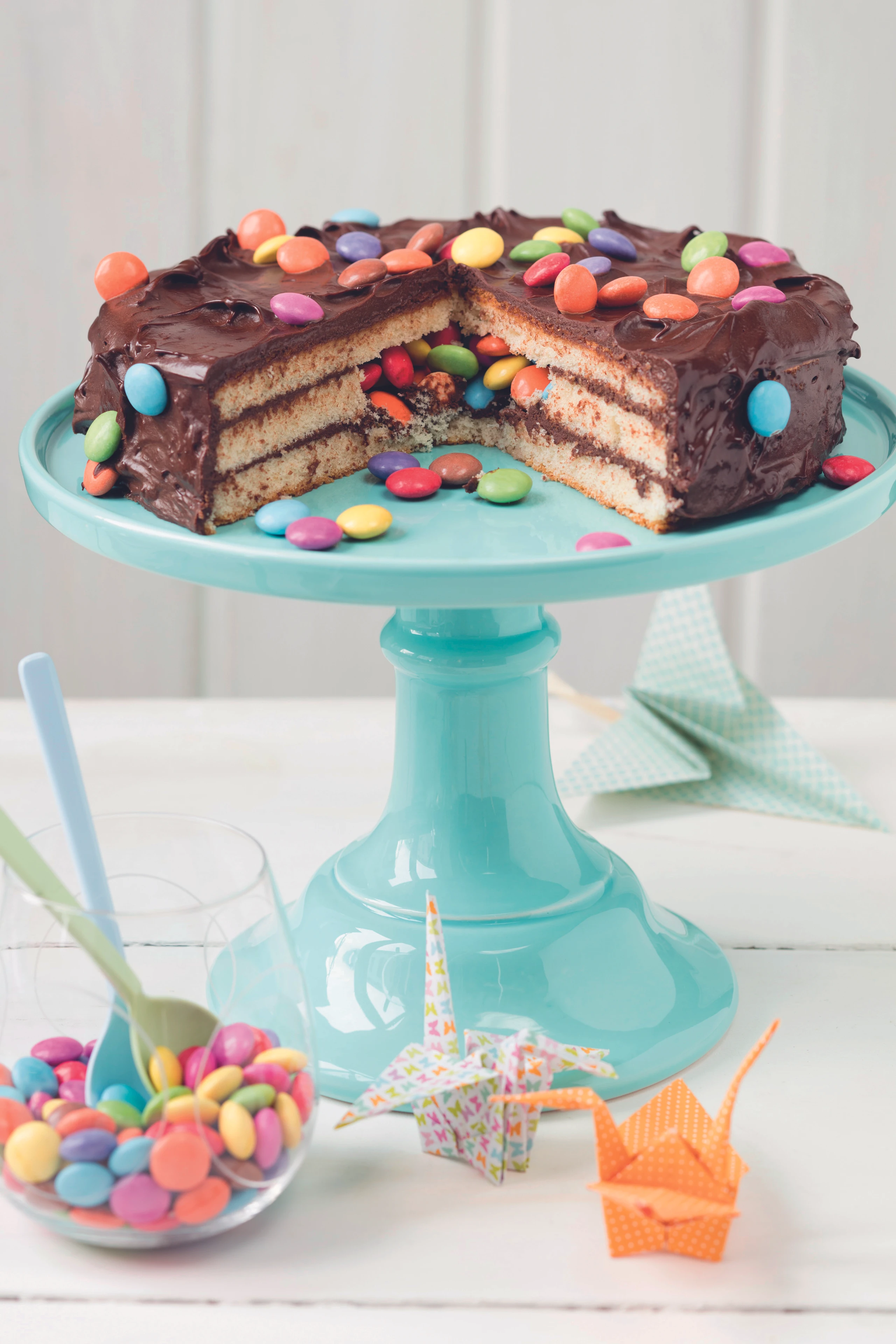 Biskuittorte mit Schokolinsen