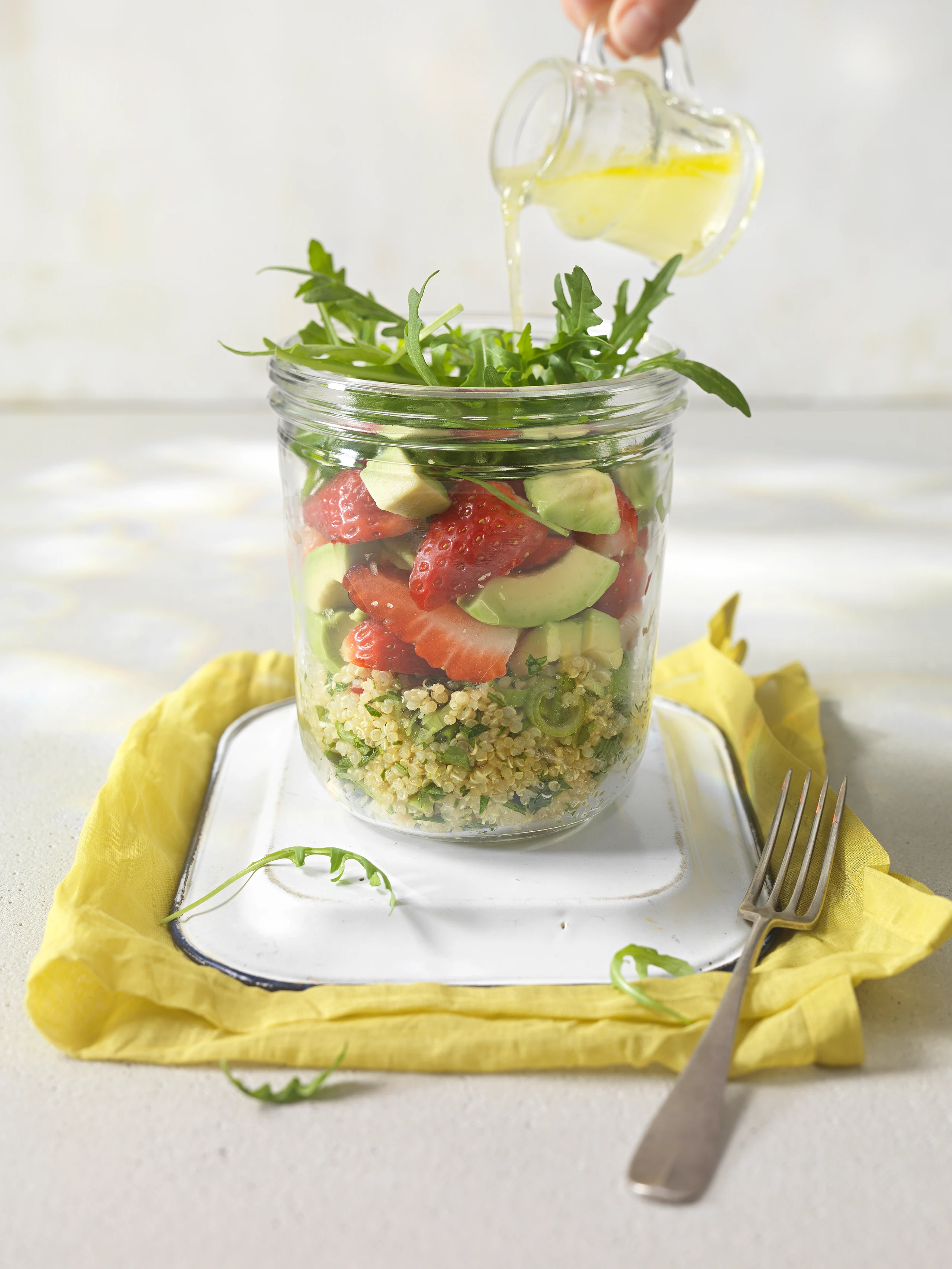 Quinoa-Minze-Salat mit Erdbeeren