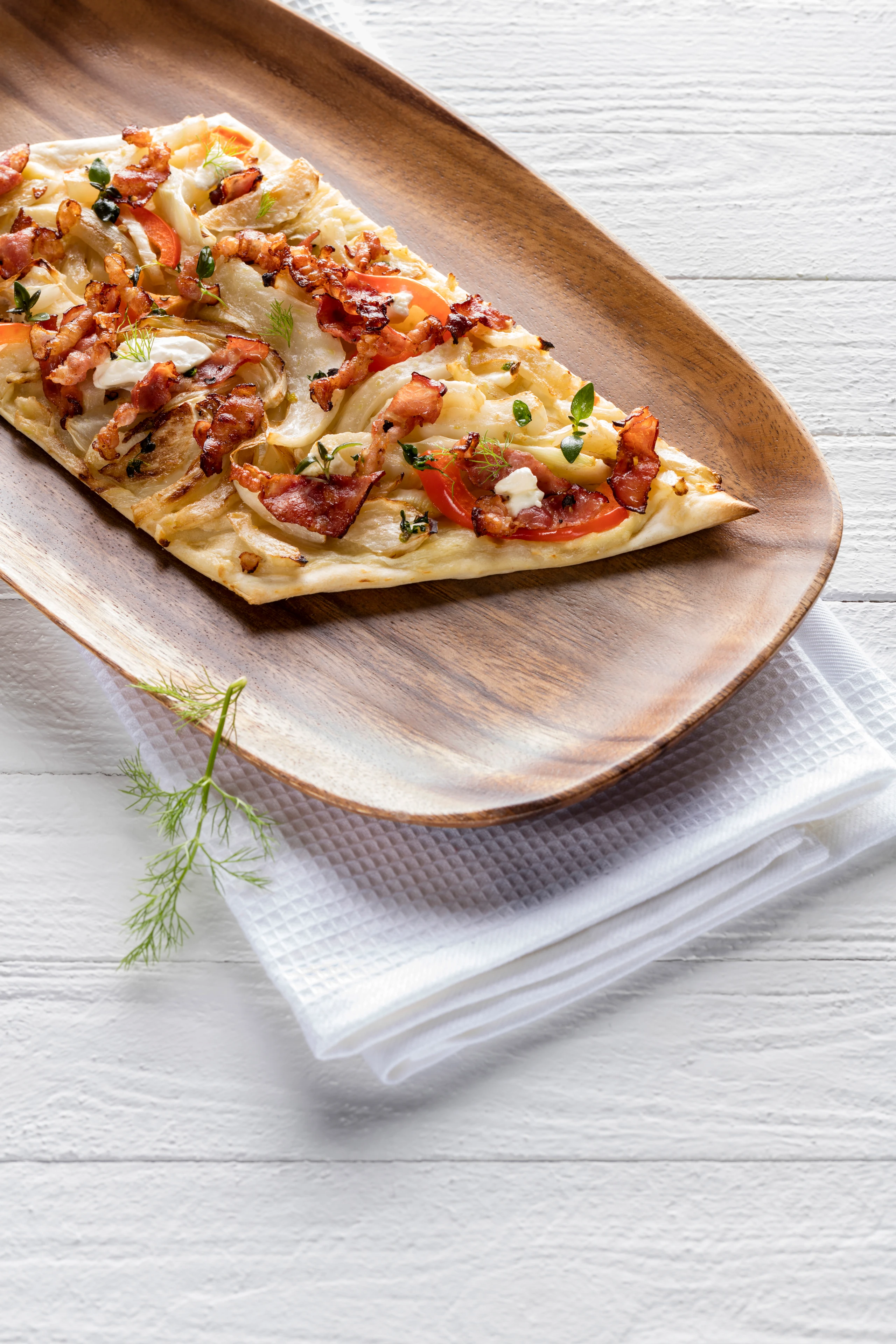 Schneller Flammkuchen mit Fenchel und Speck