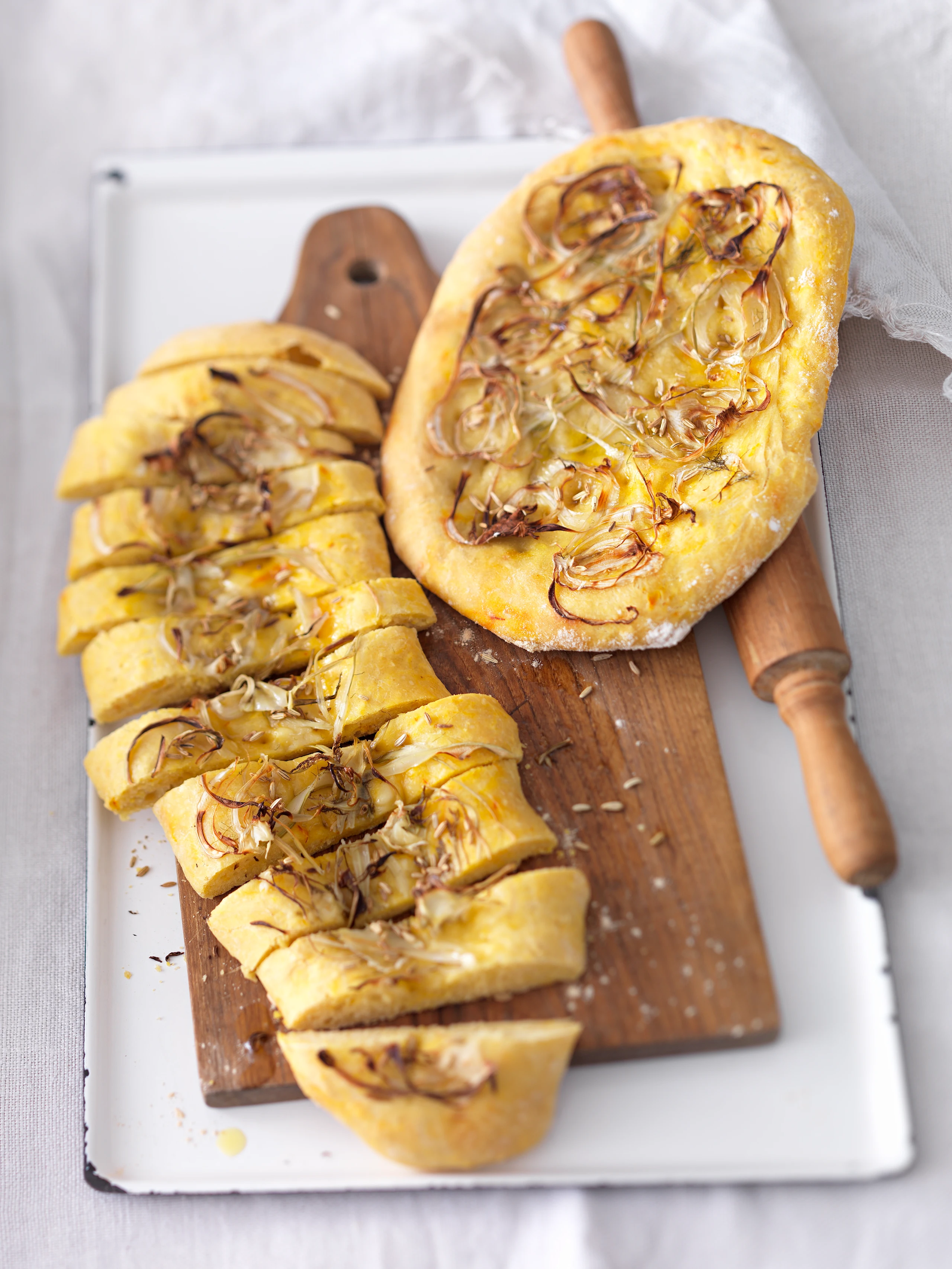 Safran-Focaccia mit Fenchel