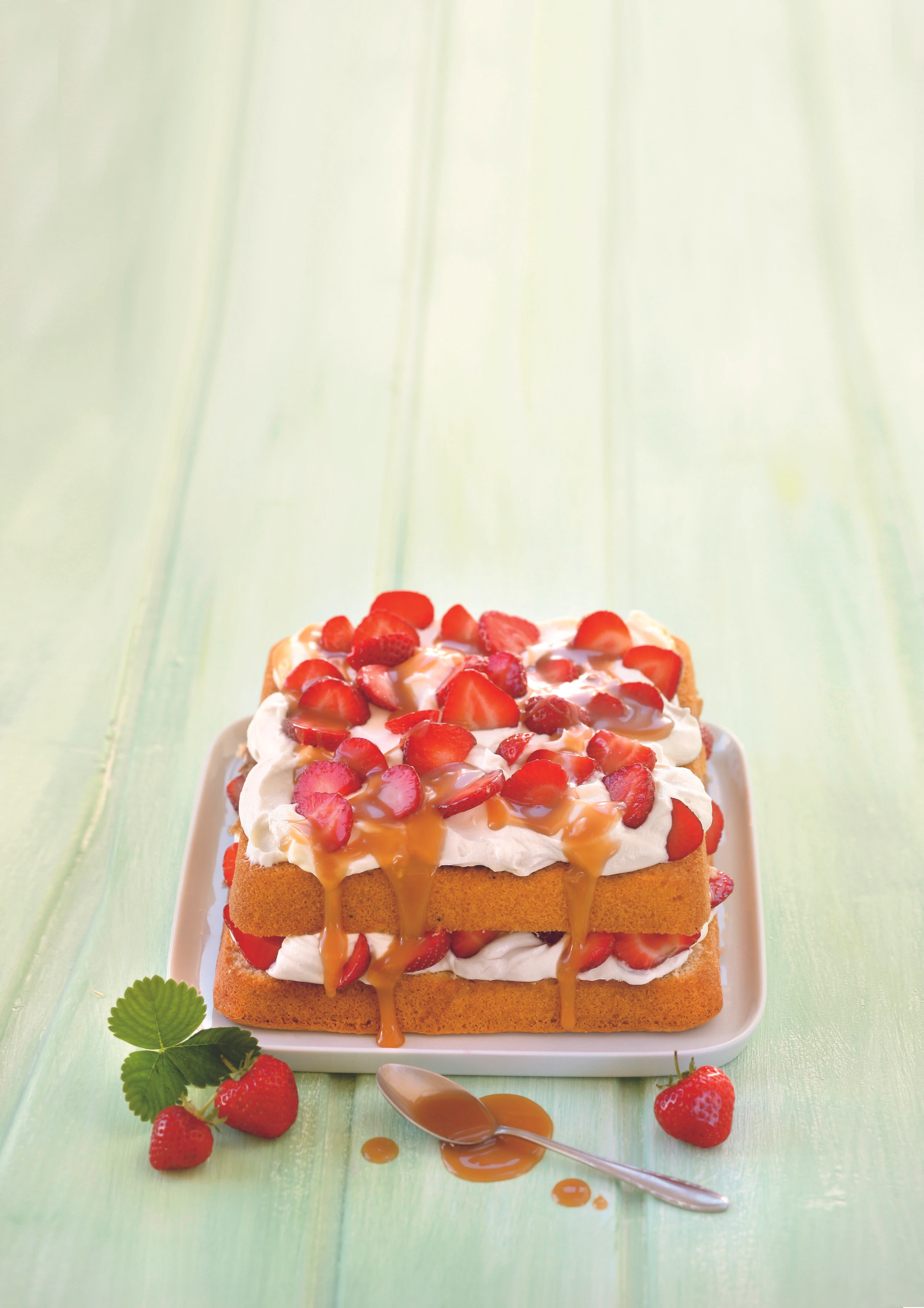 Erdbeerkuchen mit Karamellsauce