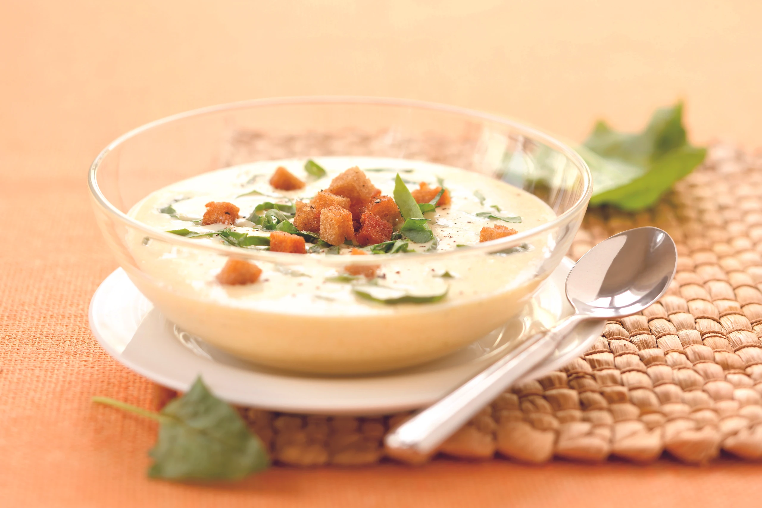 Polentasuppe mit Spinat