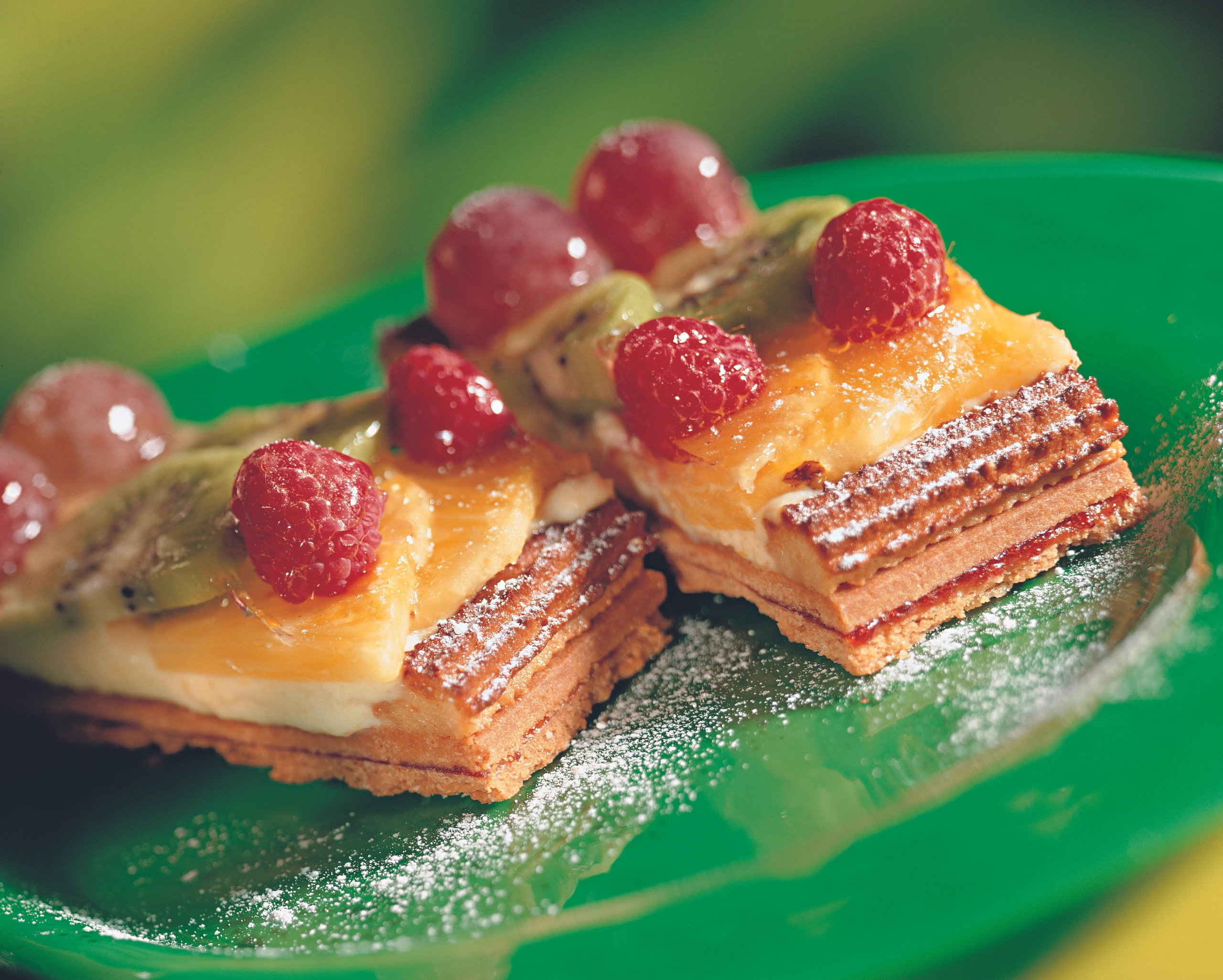 Mürbteig-Früchteschnitten mit Vanillecreme