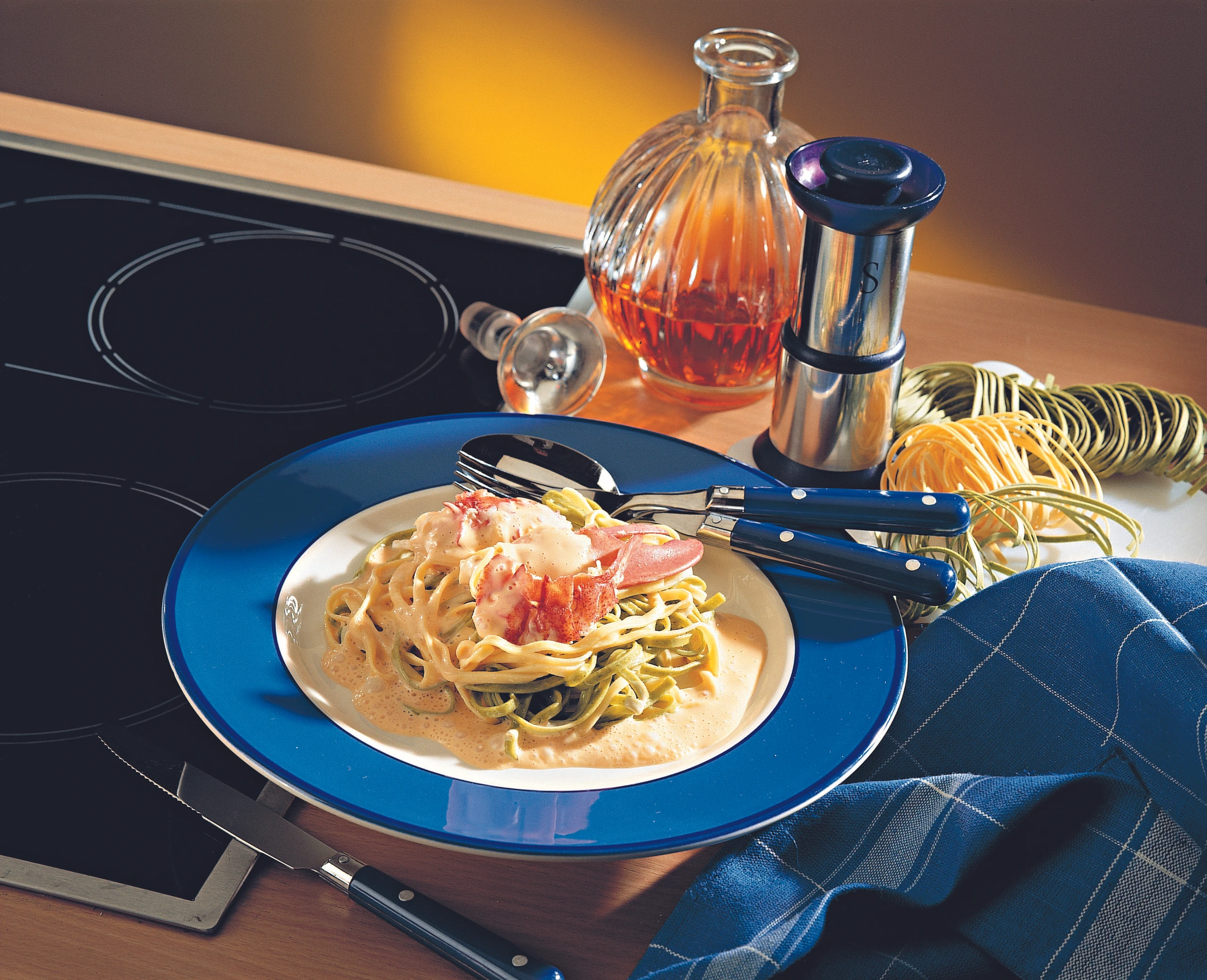 Hummer auf Bandnudeln mit Hummersauce