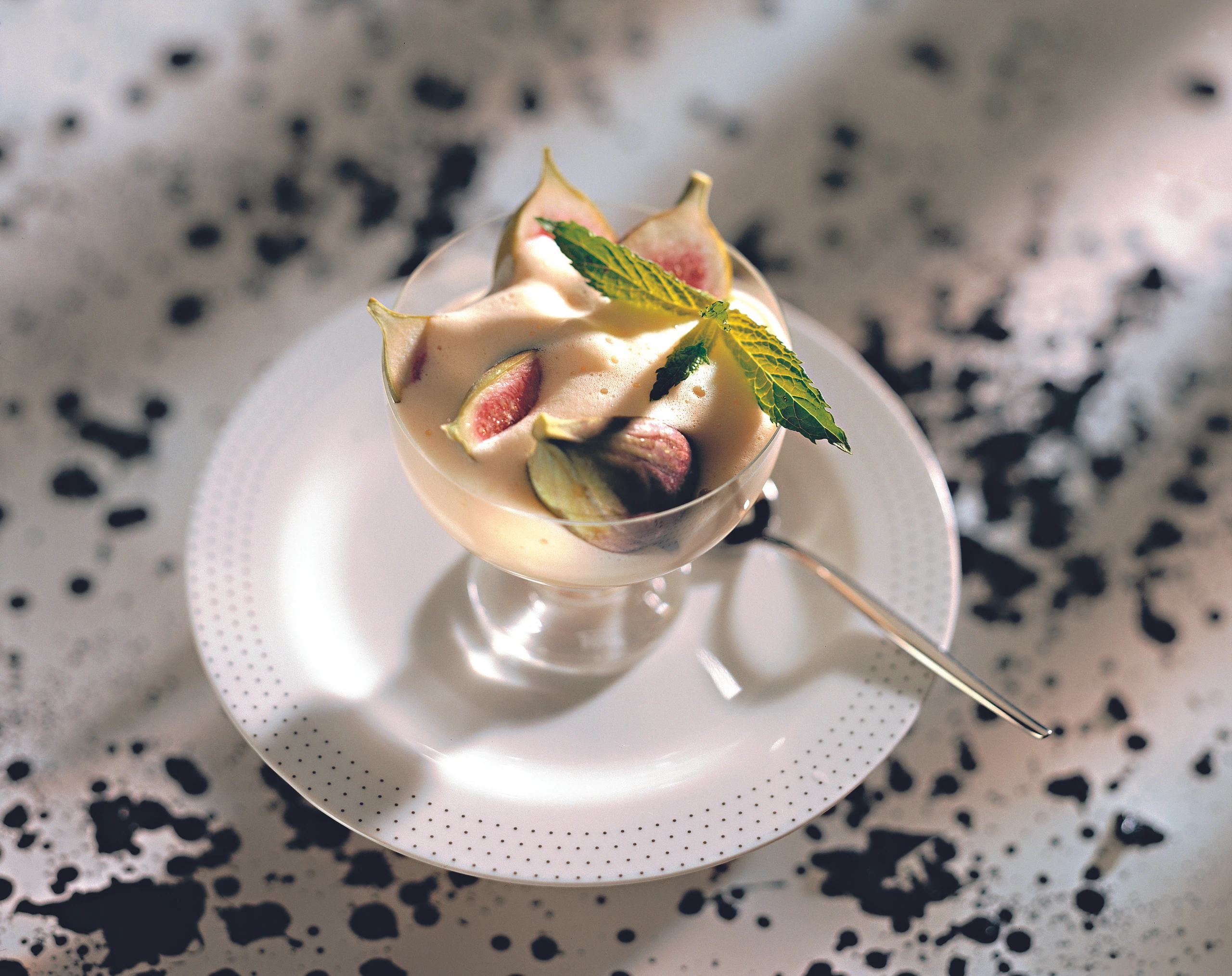 Feigen mit Marsalaschaum