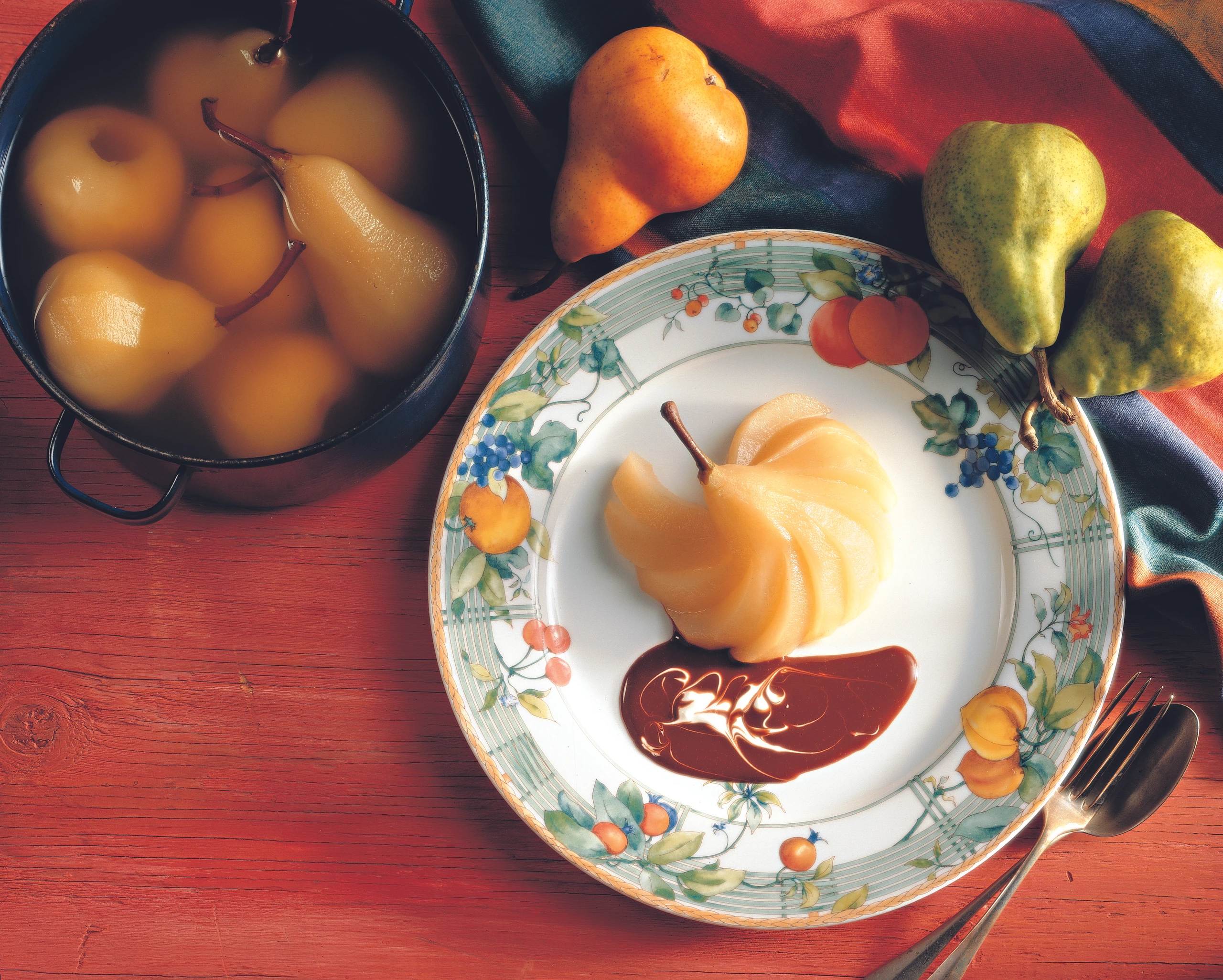 Weißweinbirne mit Nougatsauce