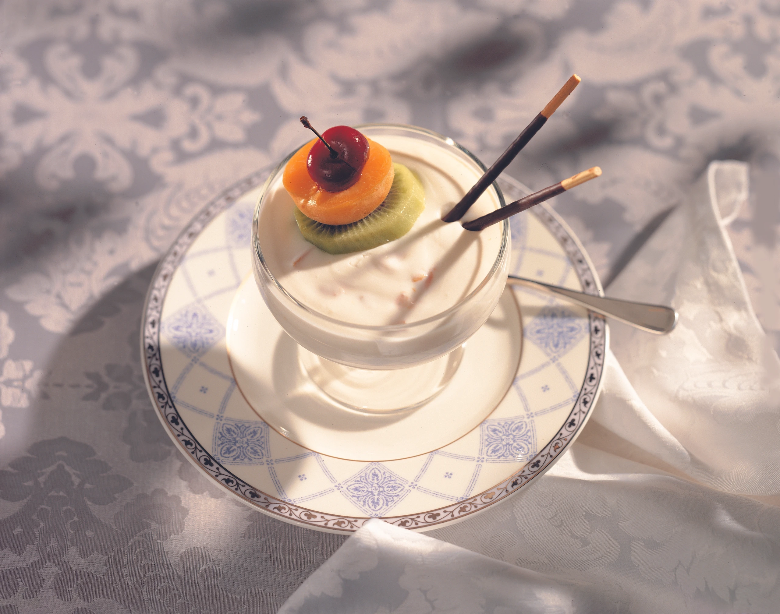 Topfen-Joghurt-Creme mit Marillen