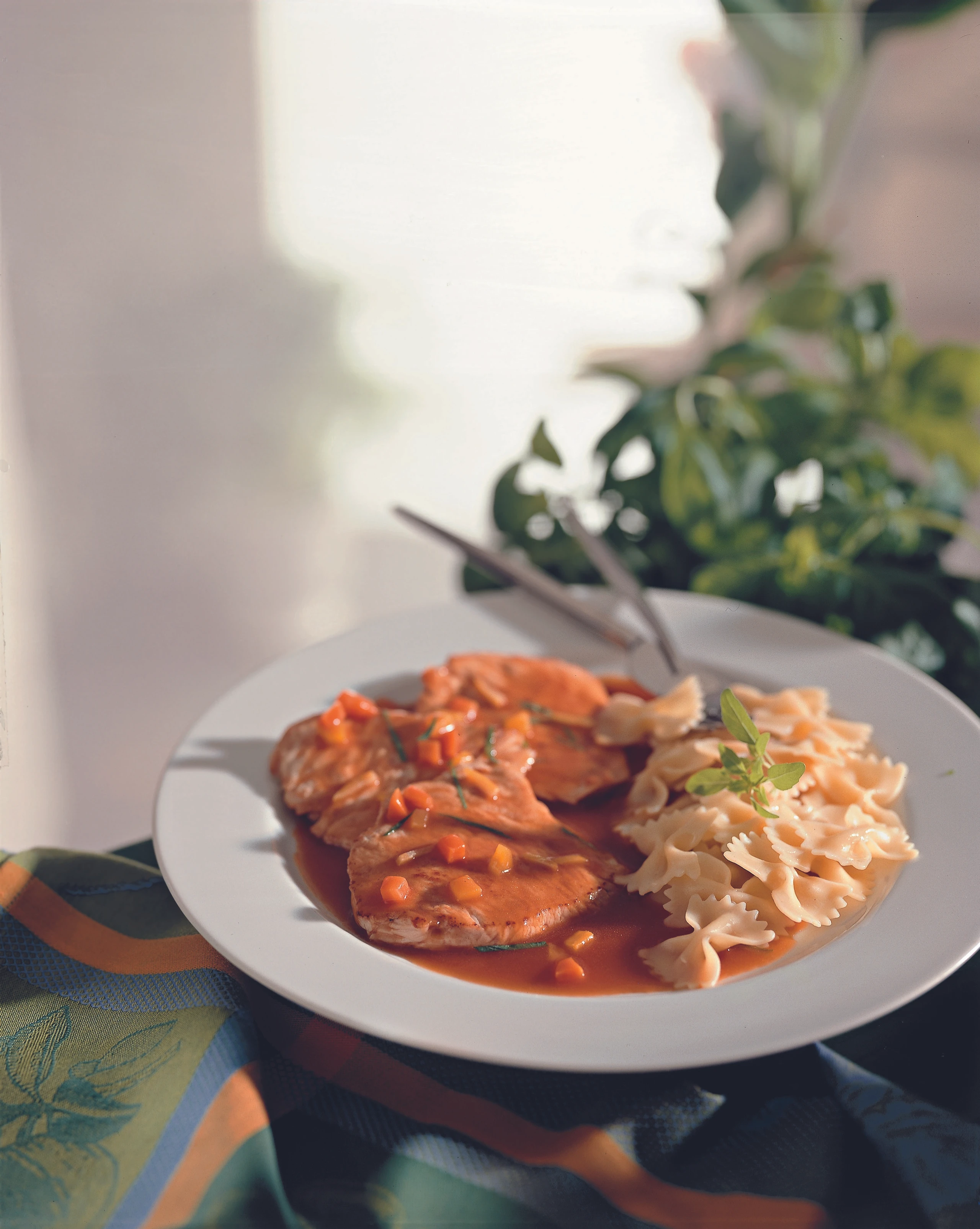 Putenschnitzel mit Zitronen-Basilikumsauce