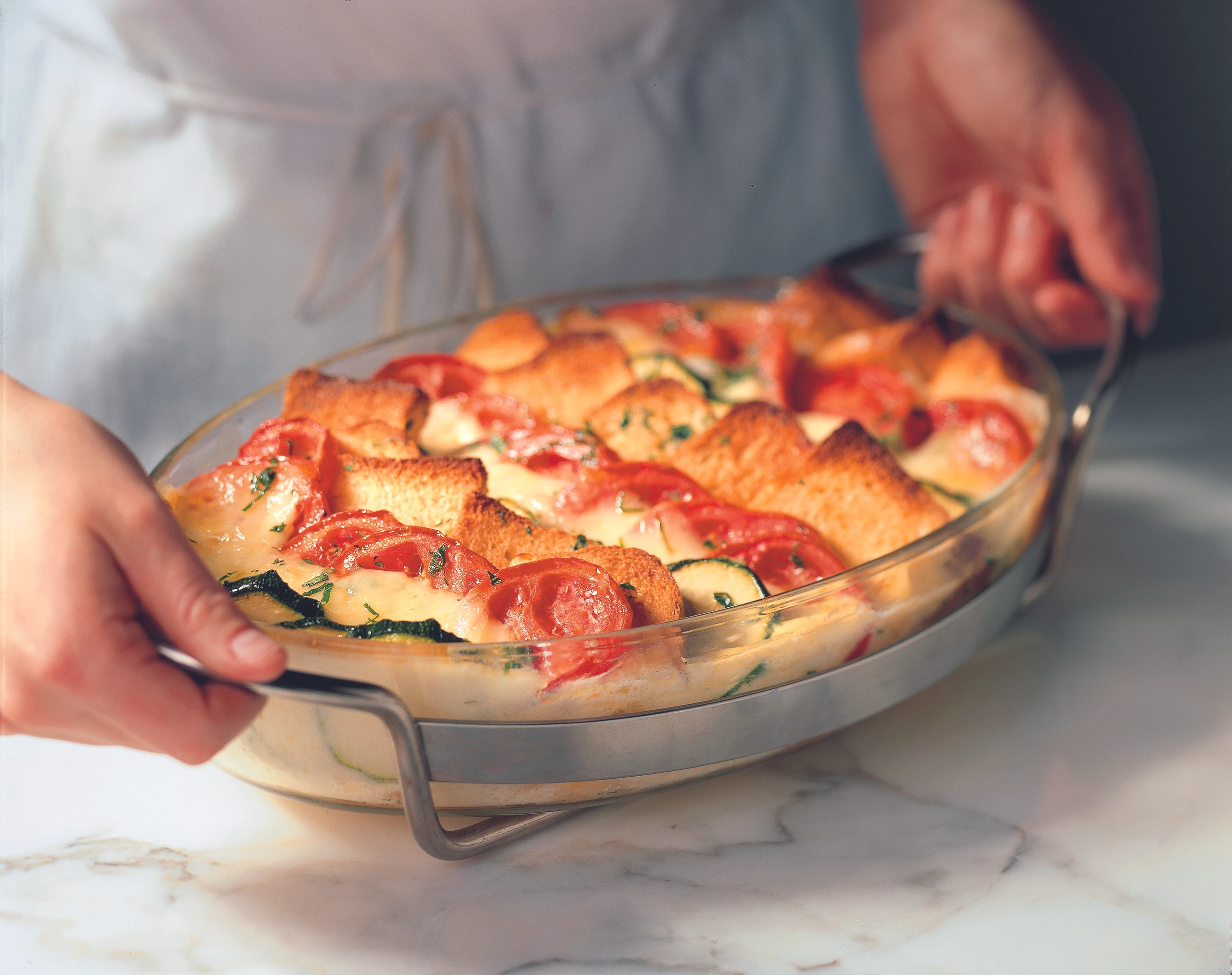 Auflauf mit Gemüse und Mozzarella