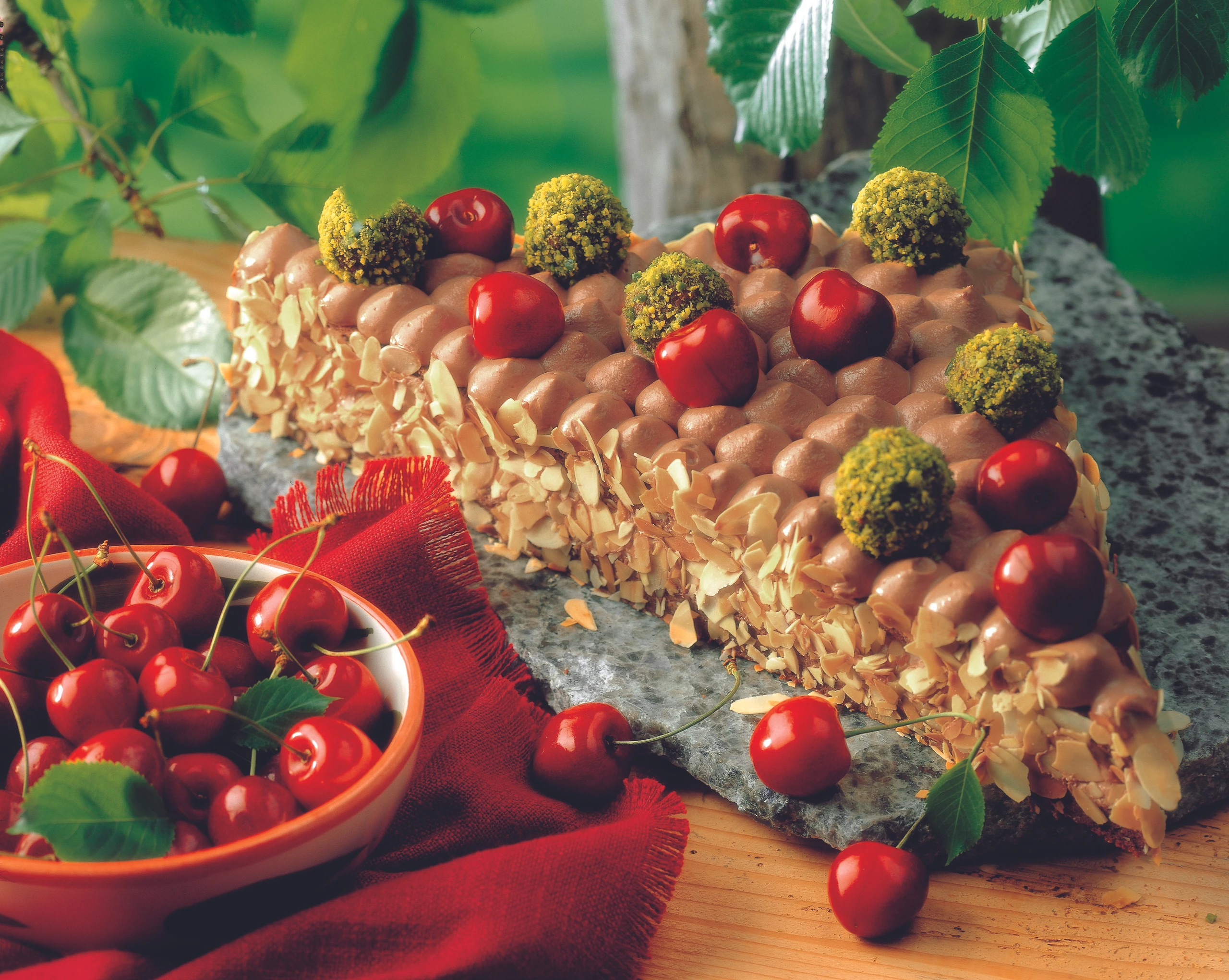 Kirschentorte mit Schokoladecreme