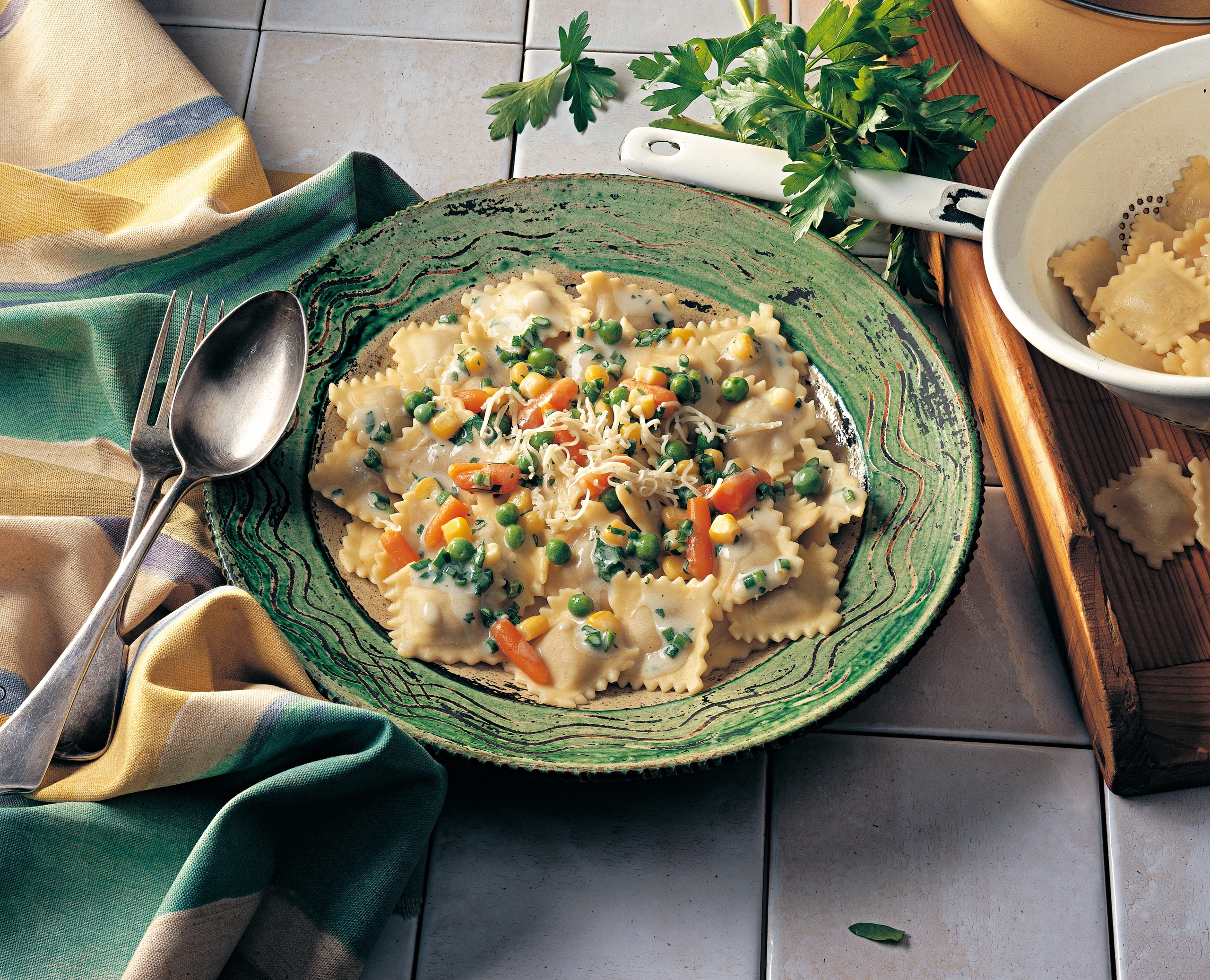 Ravioli mit Gemüsesauce