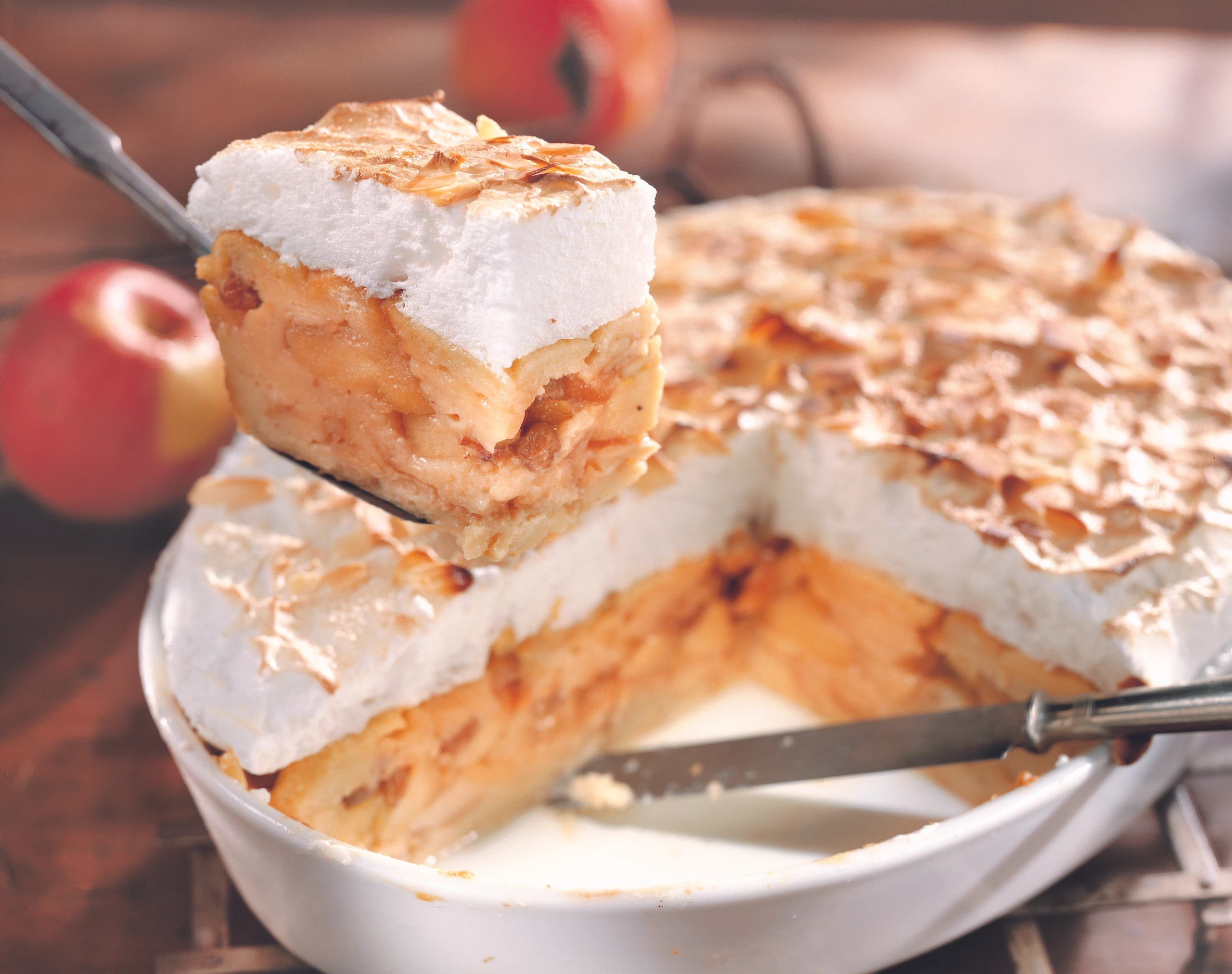 Scheiterhaufen mit Schneehaube