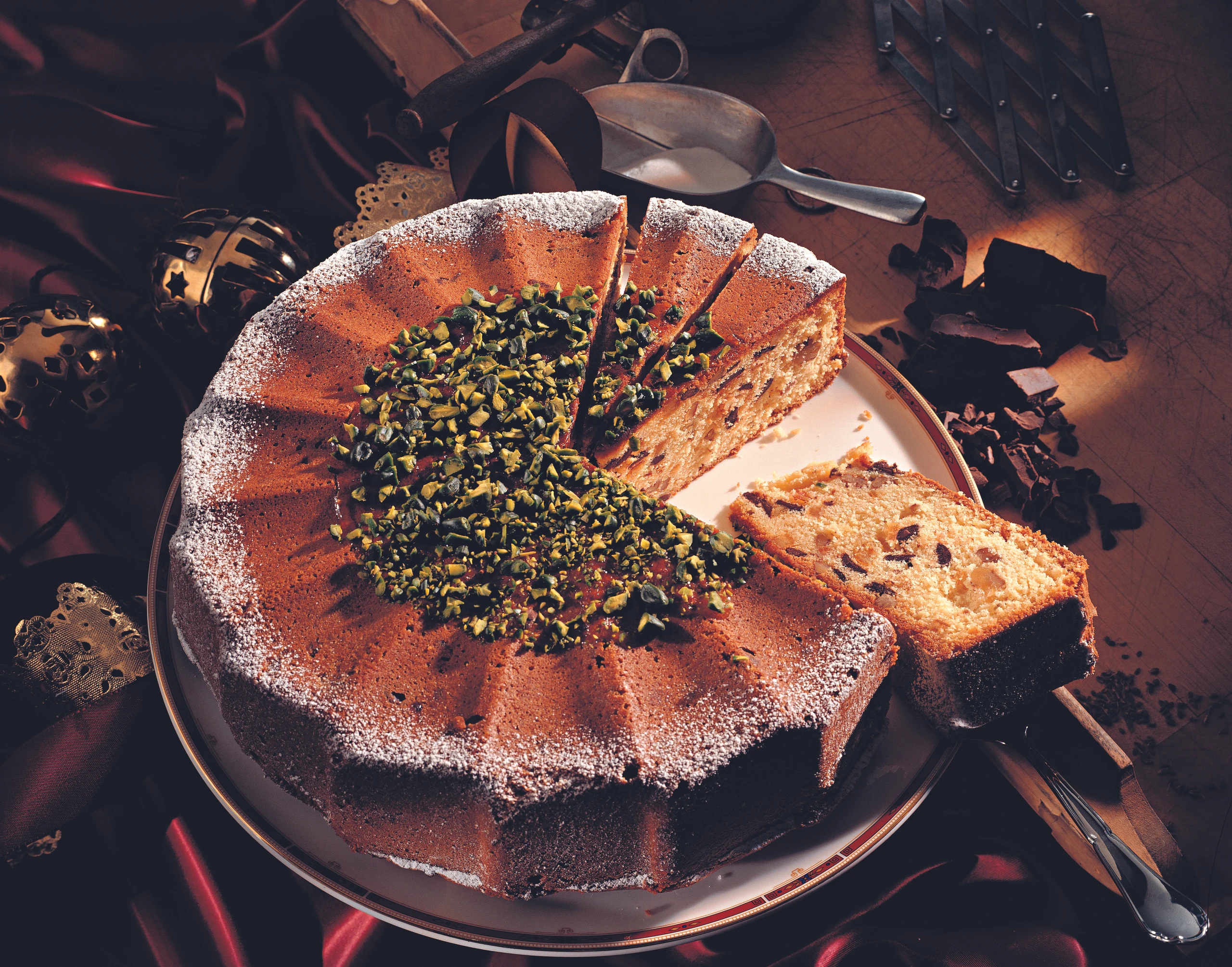 Früchte-Marzipan-Teekuchen