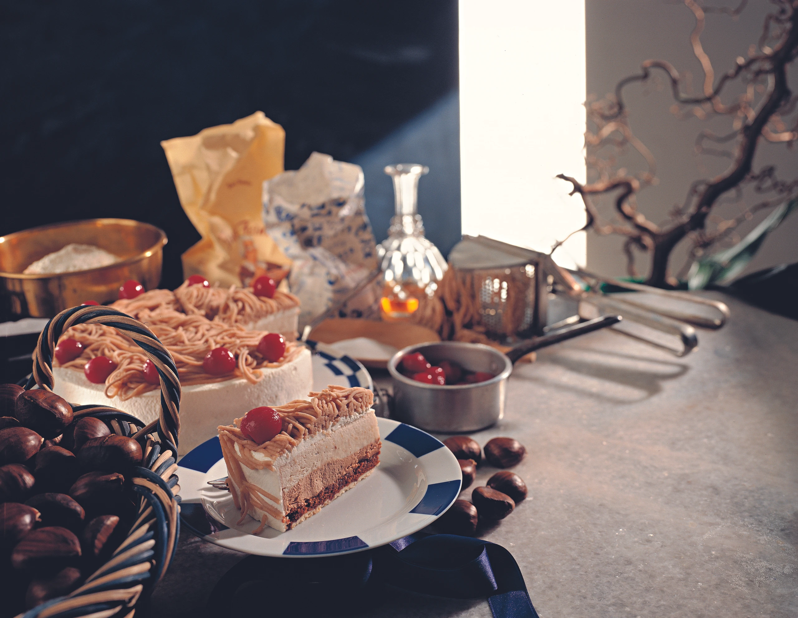 Biskuittorte mit Maroni- und Schokoladecreme