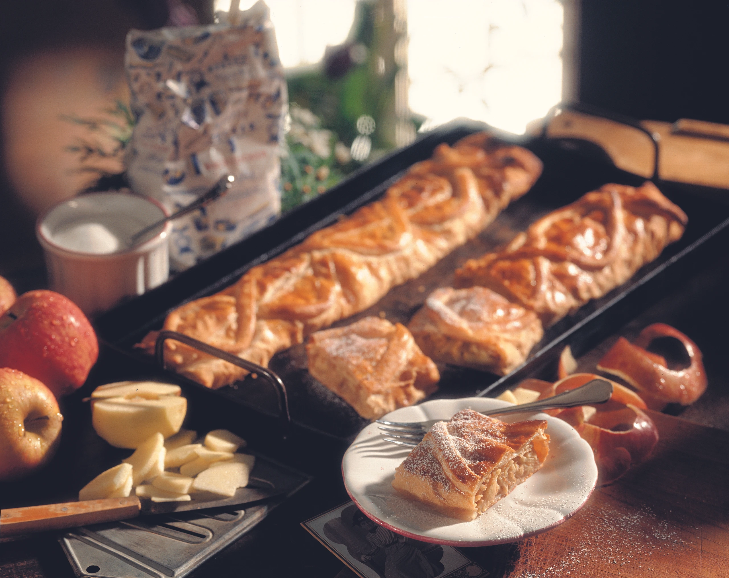 Blätterteig-Apfelstrudel