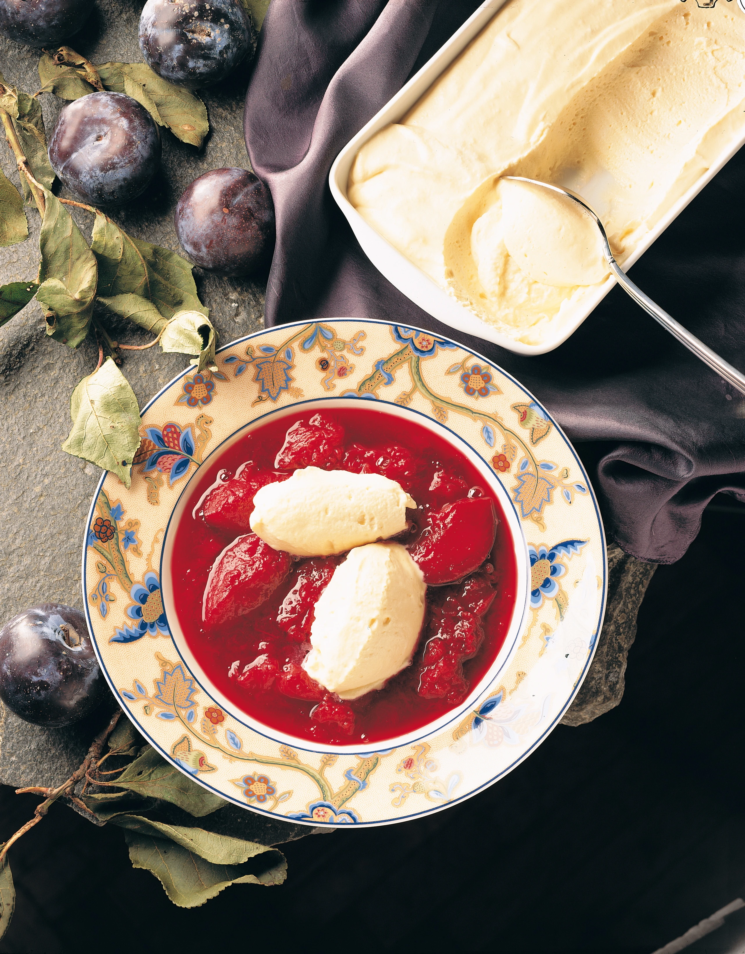 Pflaumenkompott mit Slibowitz-Nockerl