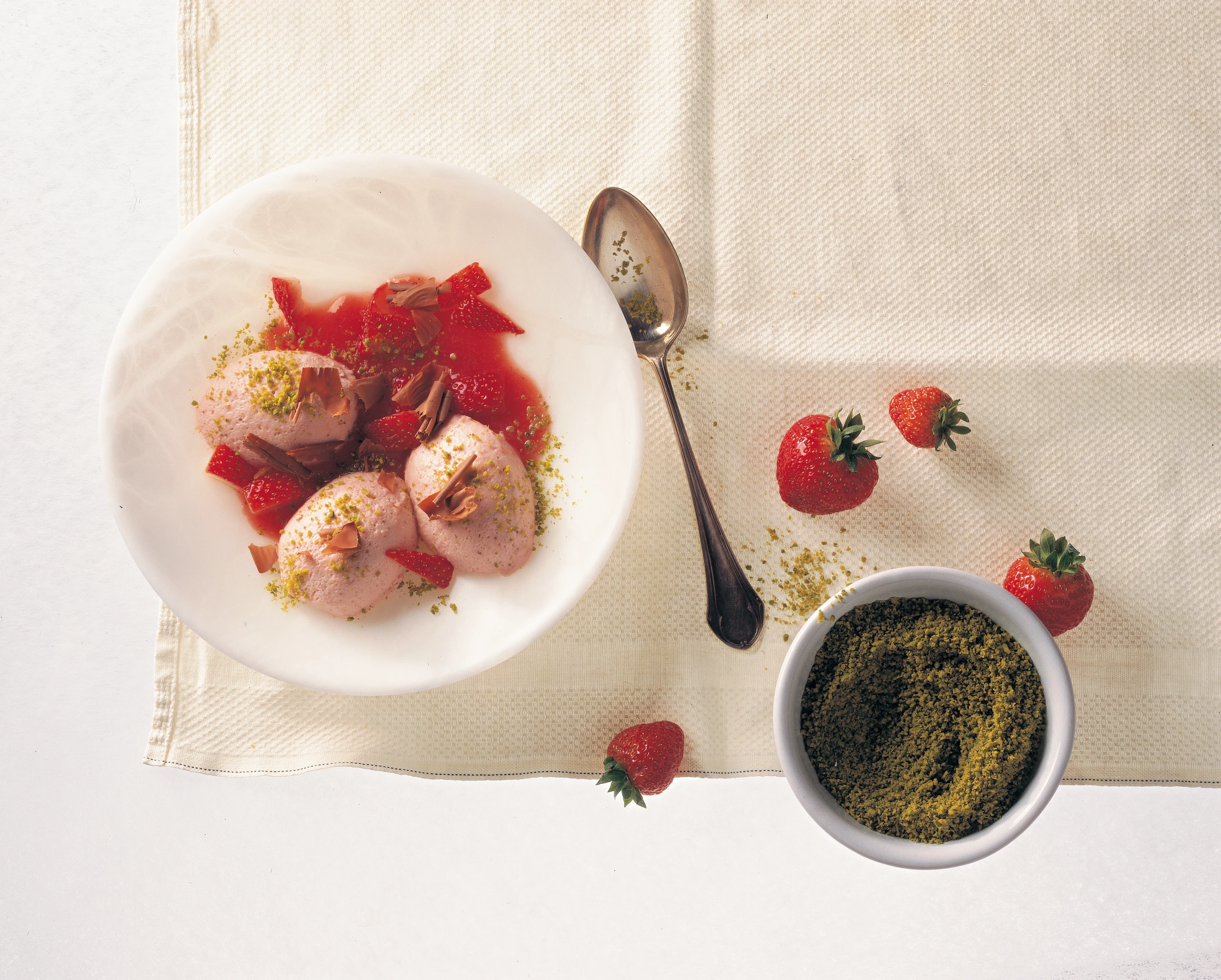 Erdbeer-Topfennockerl