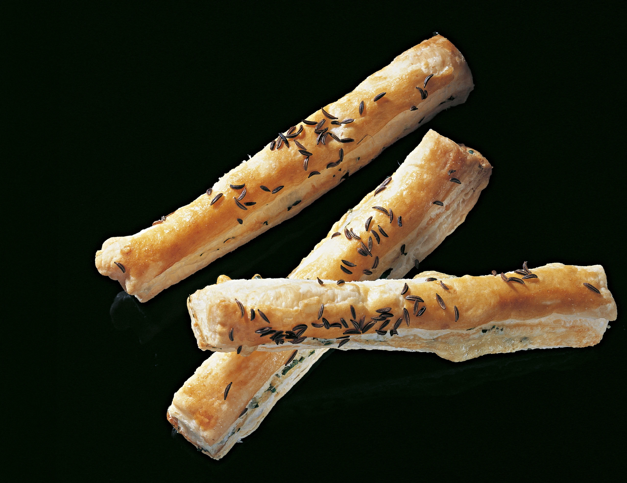 Käse-Kümmelstangerl