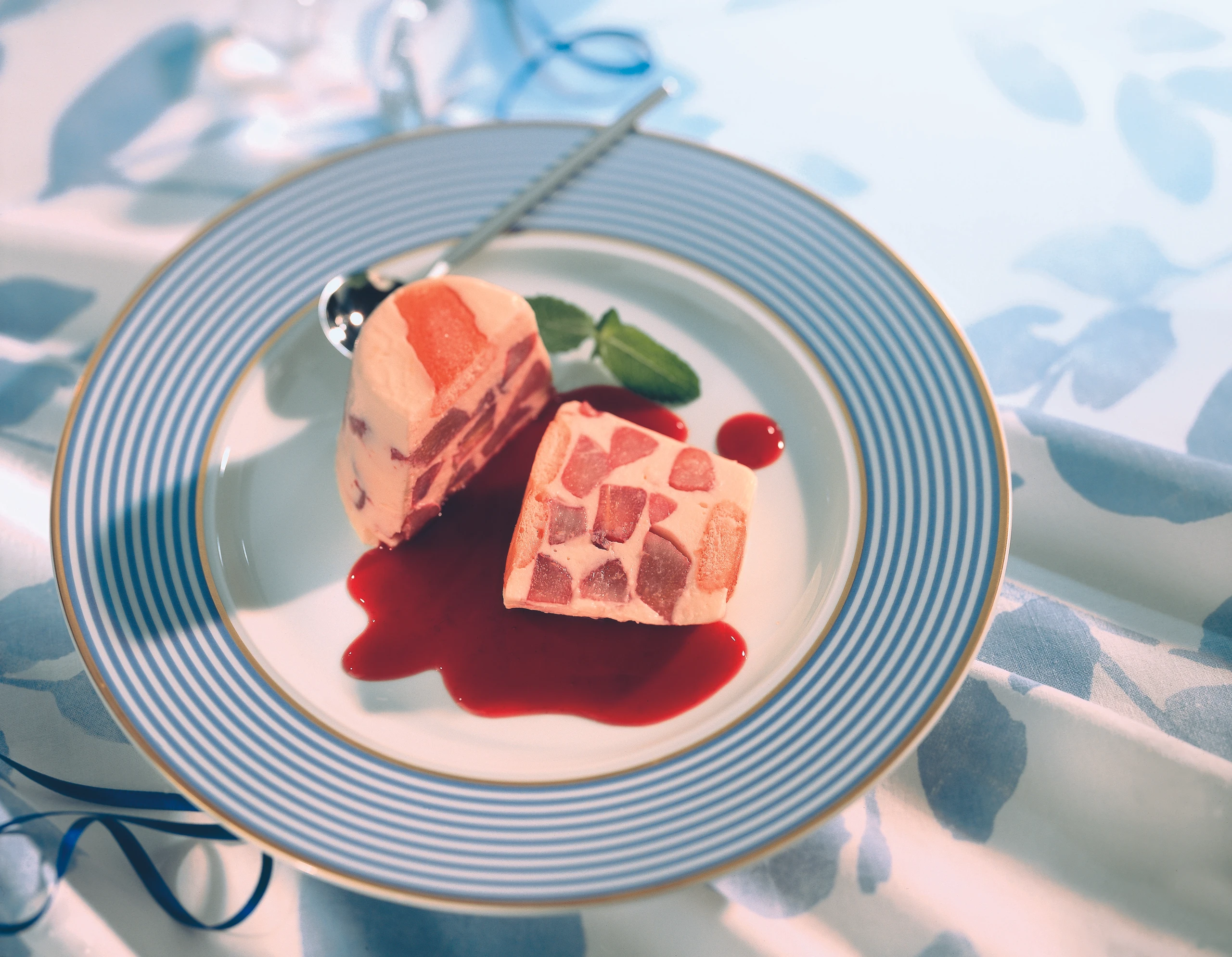 Birnentörtchen mit Weinsauce