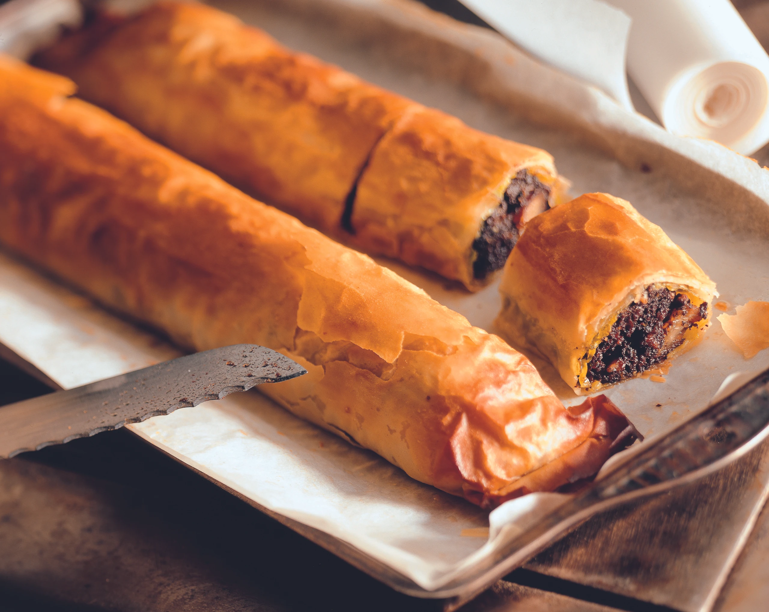 Kohl-Blutwurst-Strudel mit Grammeln