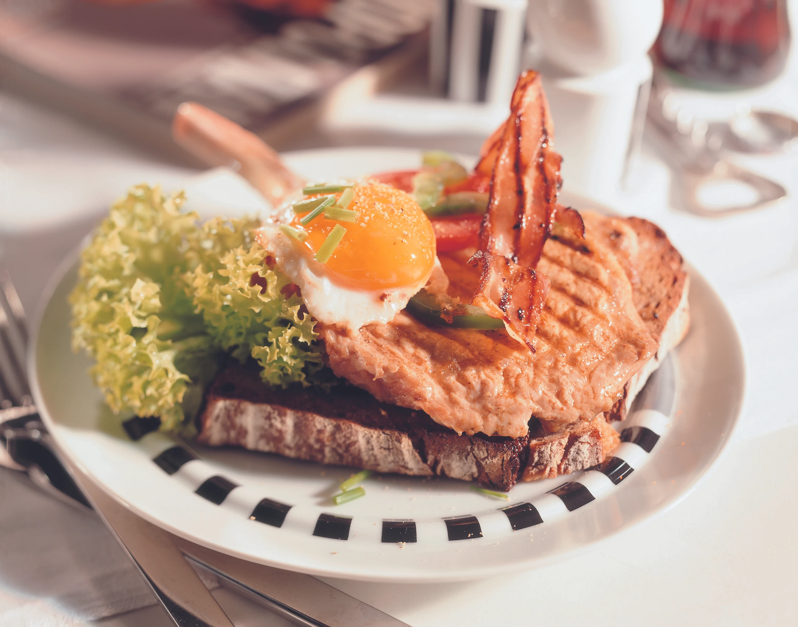 Country Toast mit Schweinskotelett