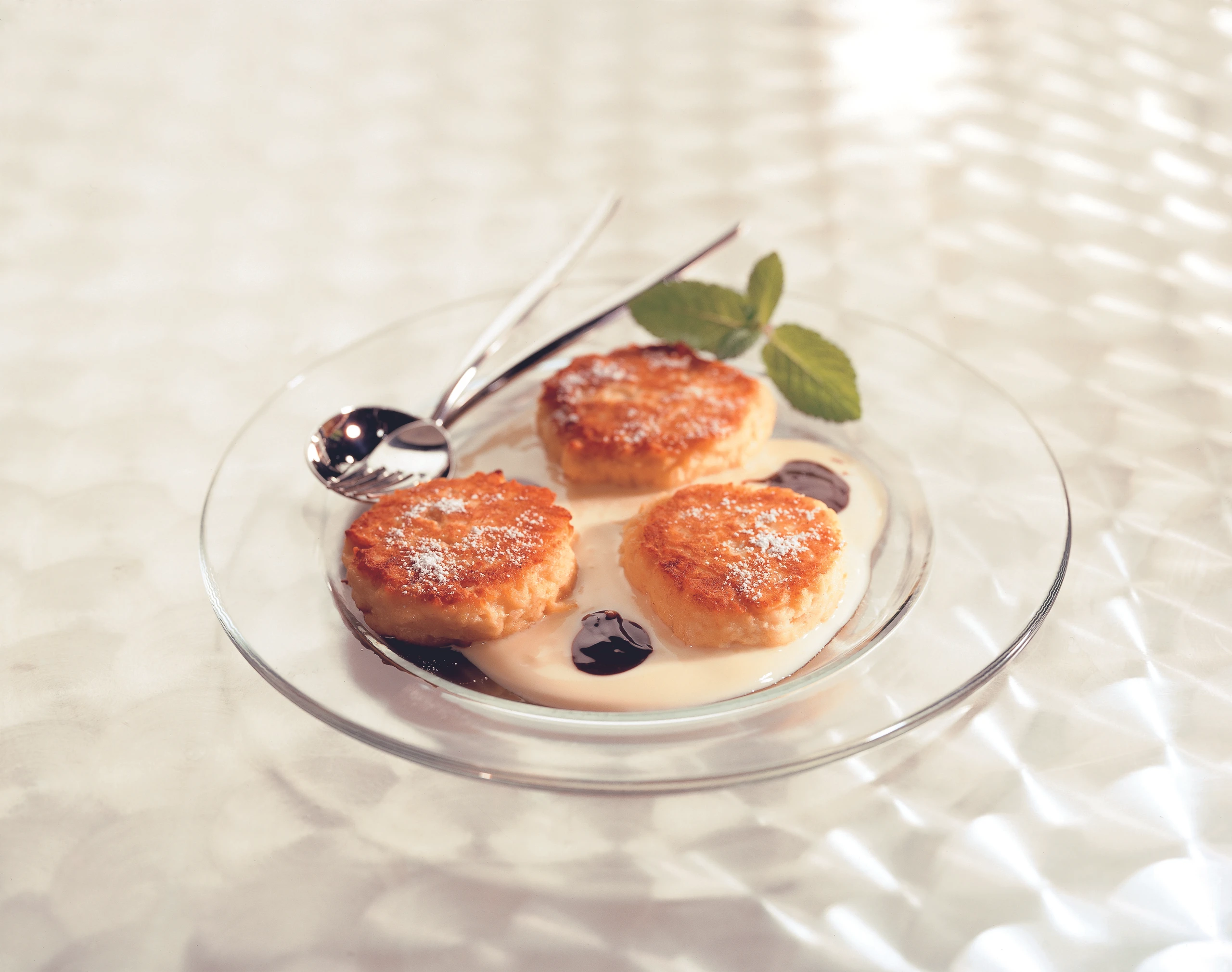 Topfen-Apfellaibchen mit Vanillejoghurt