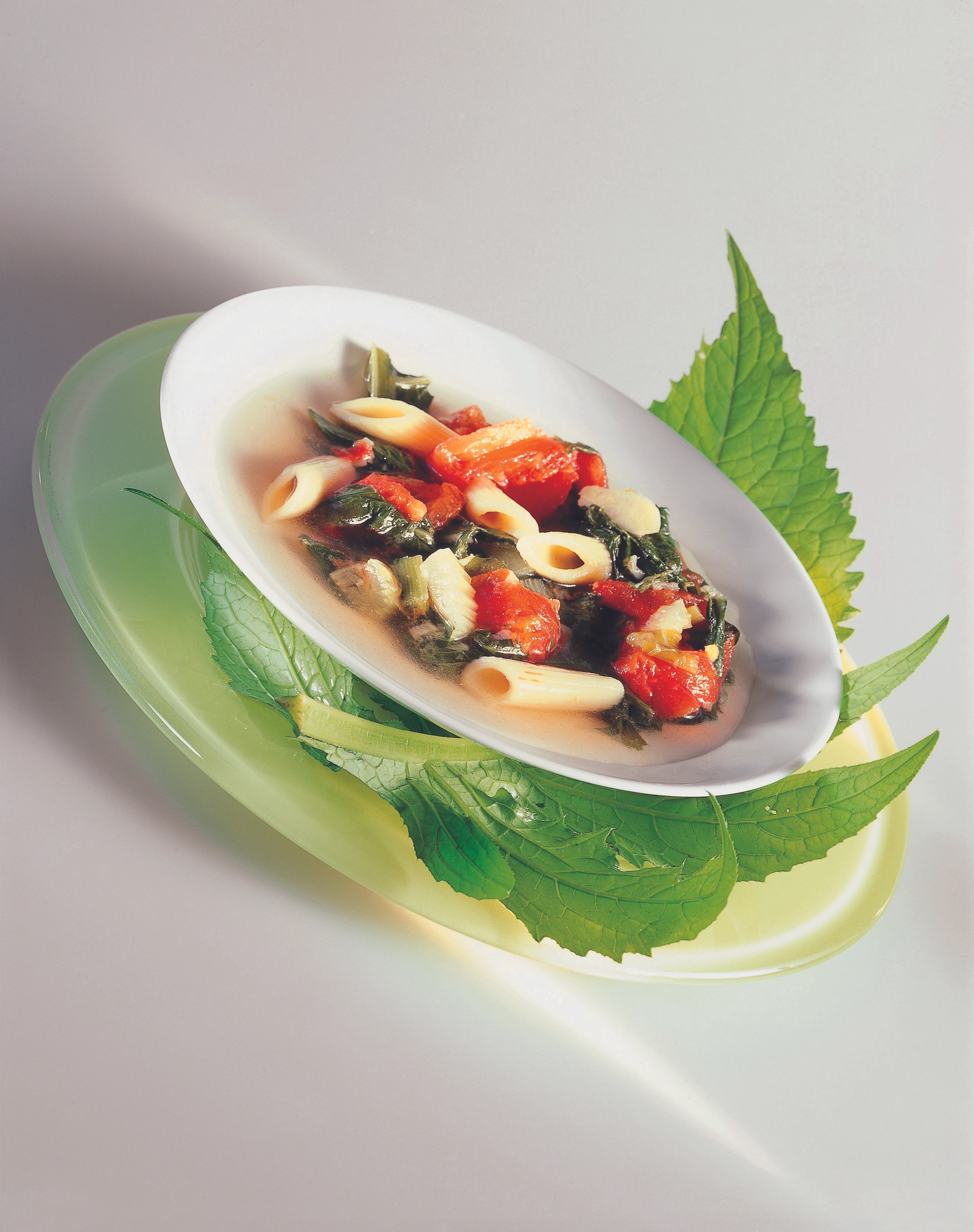 Kohldistel-Minestrone