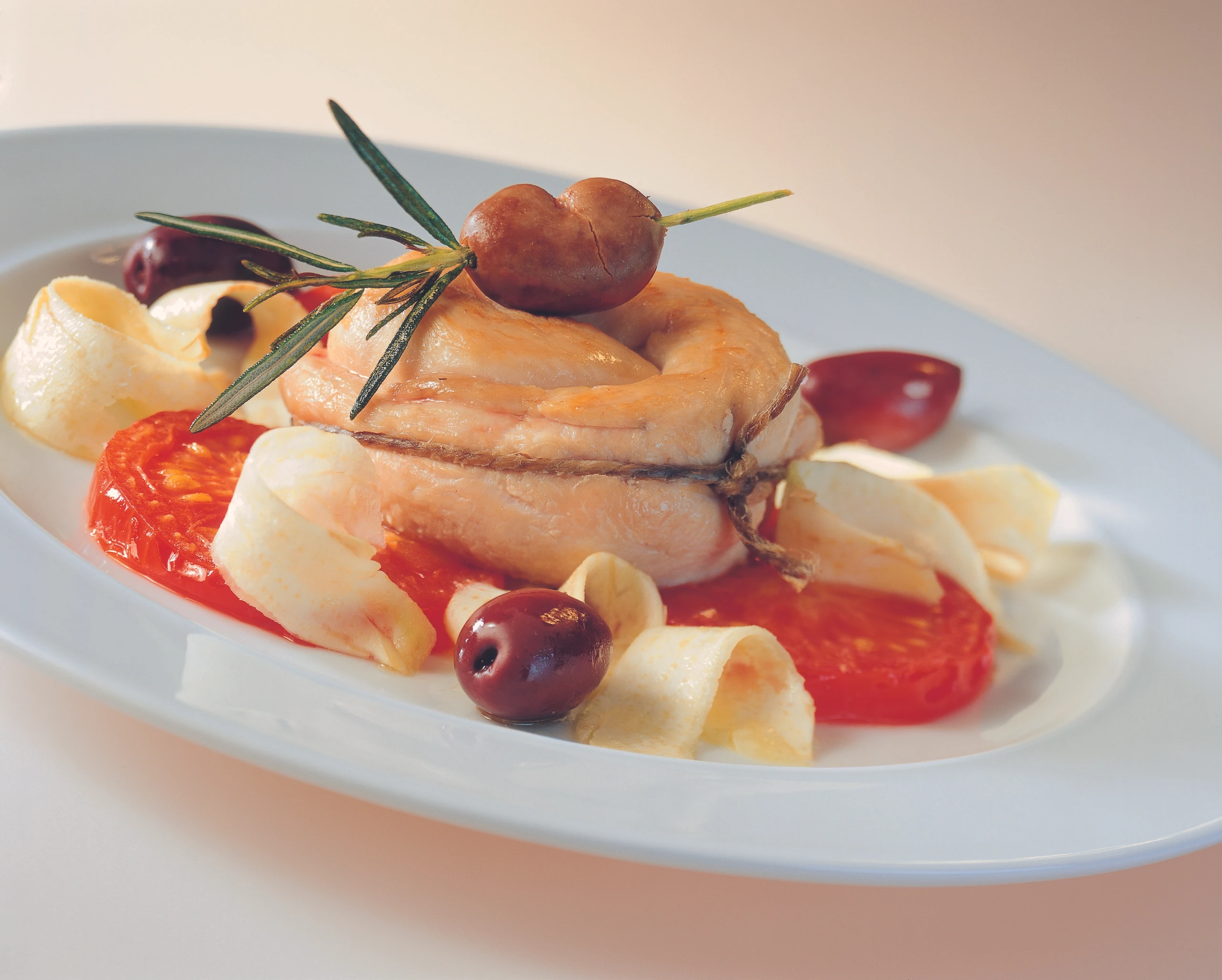 Kaninchenfilet mit Artischocken und Oliven