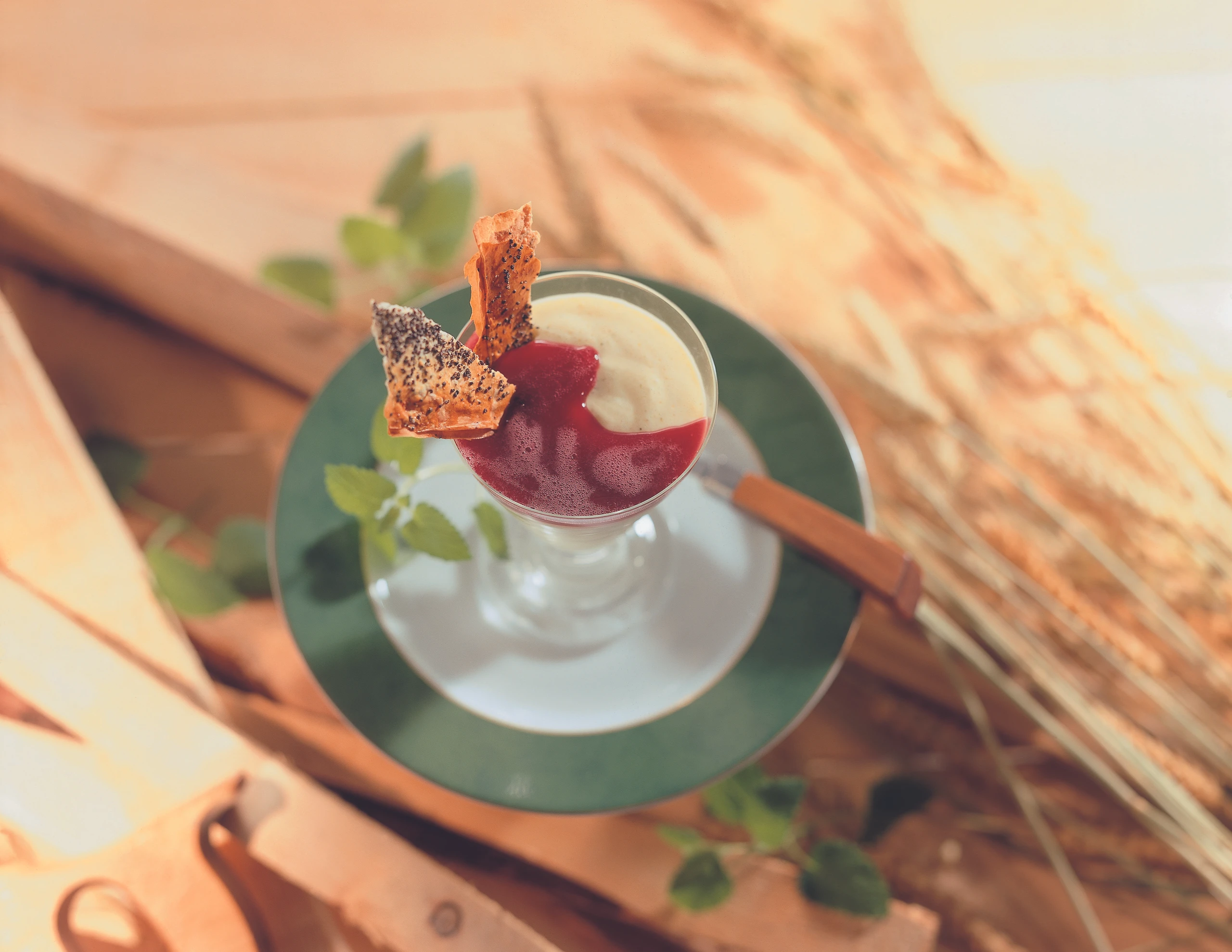 Zitronen-Zucchinimus mit Johannisbeergelee