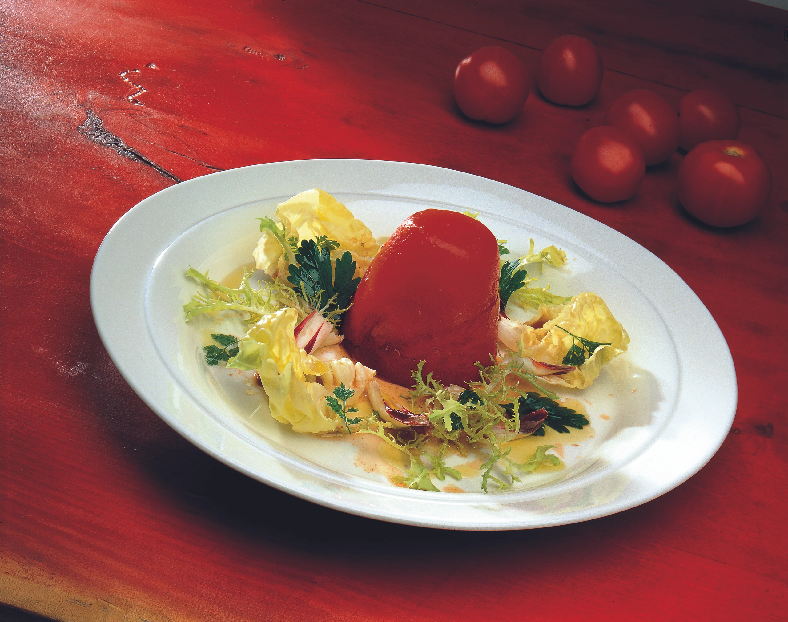 Paradeis-Sülzchen mit Blattsalaten