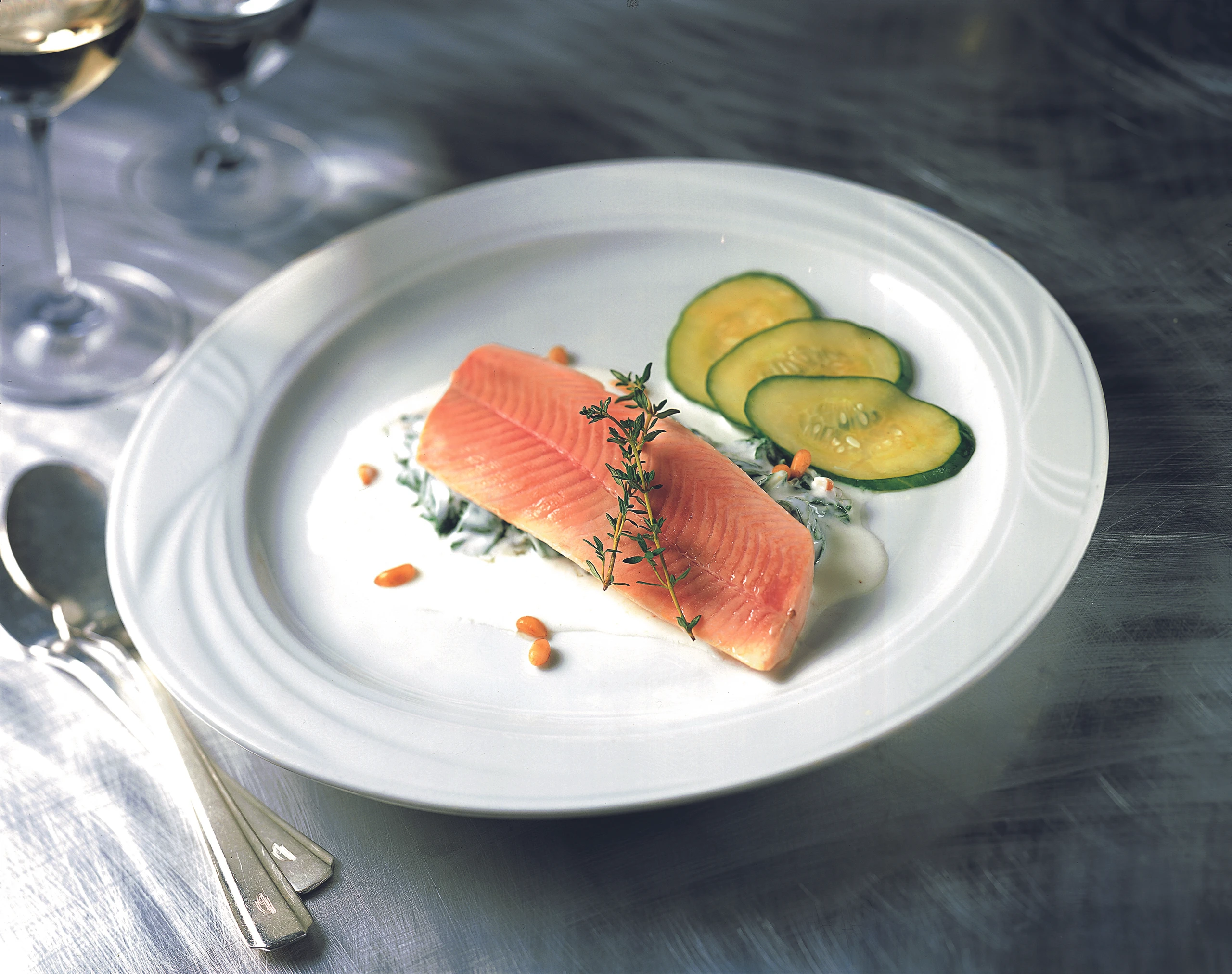 Saiblingsfilet auf Joghurt-Mangold