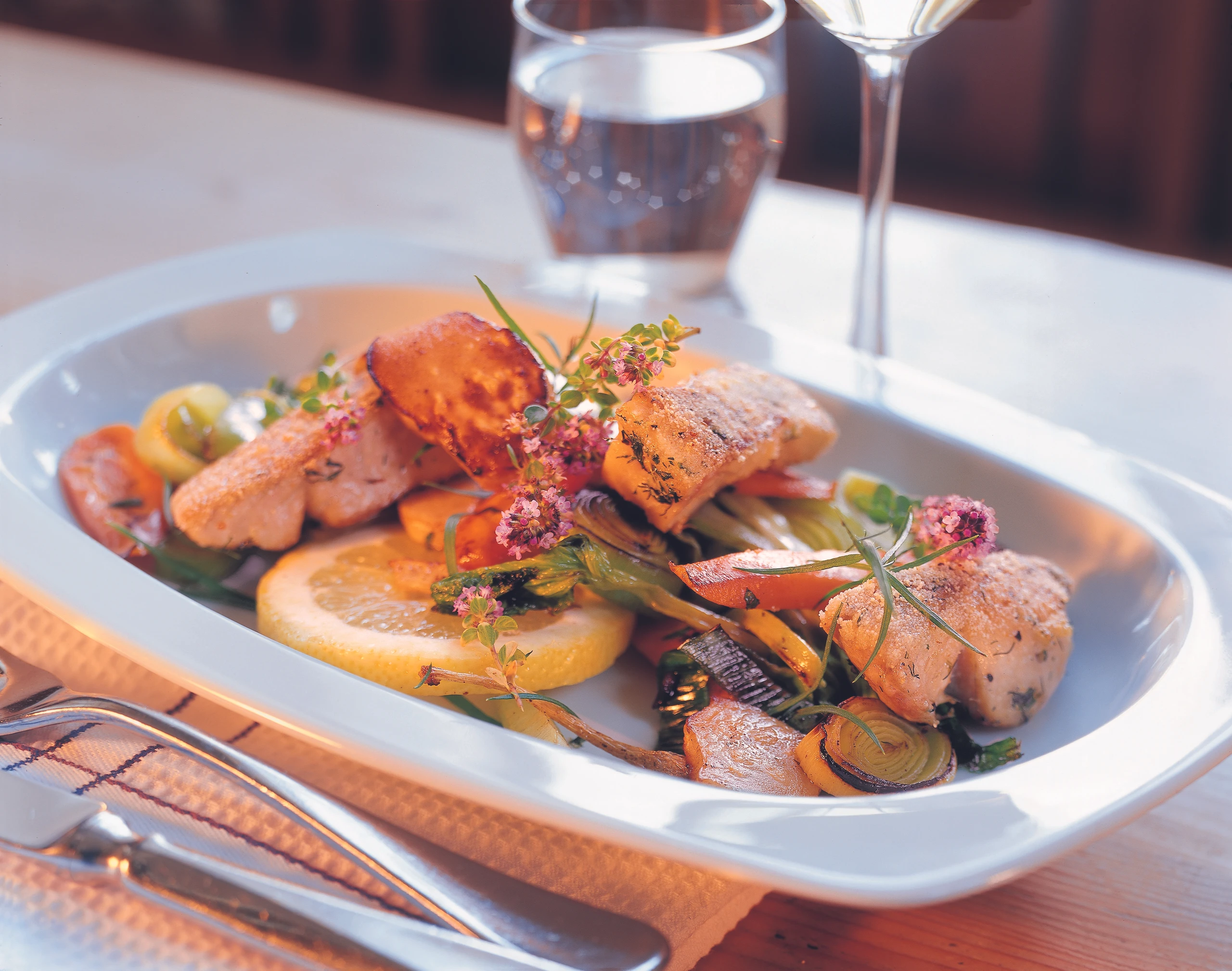 Wallergröstel mit Topinambur und Kräutern