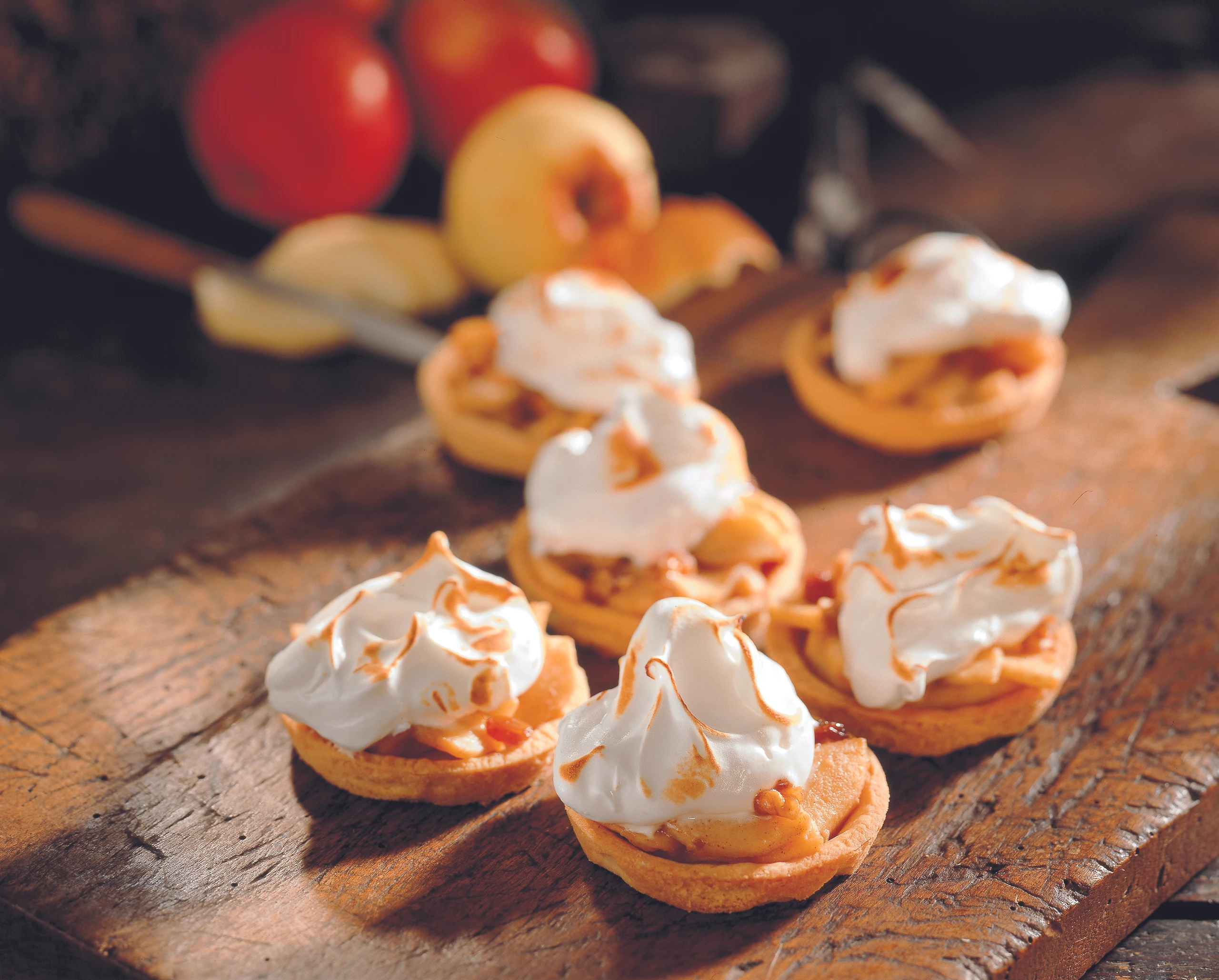 Apfeltörtchen mit Schneehaube