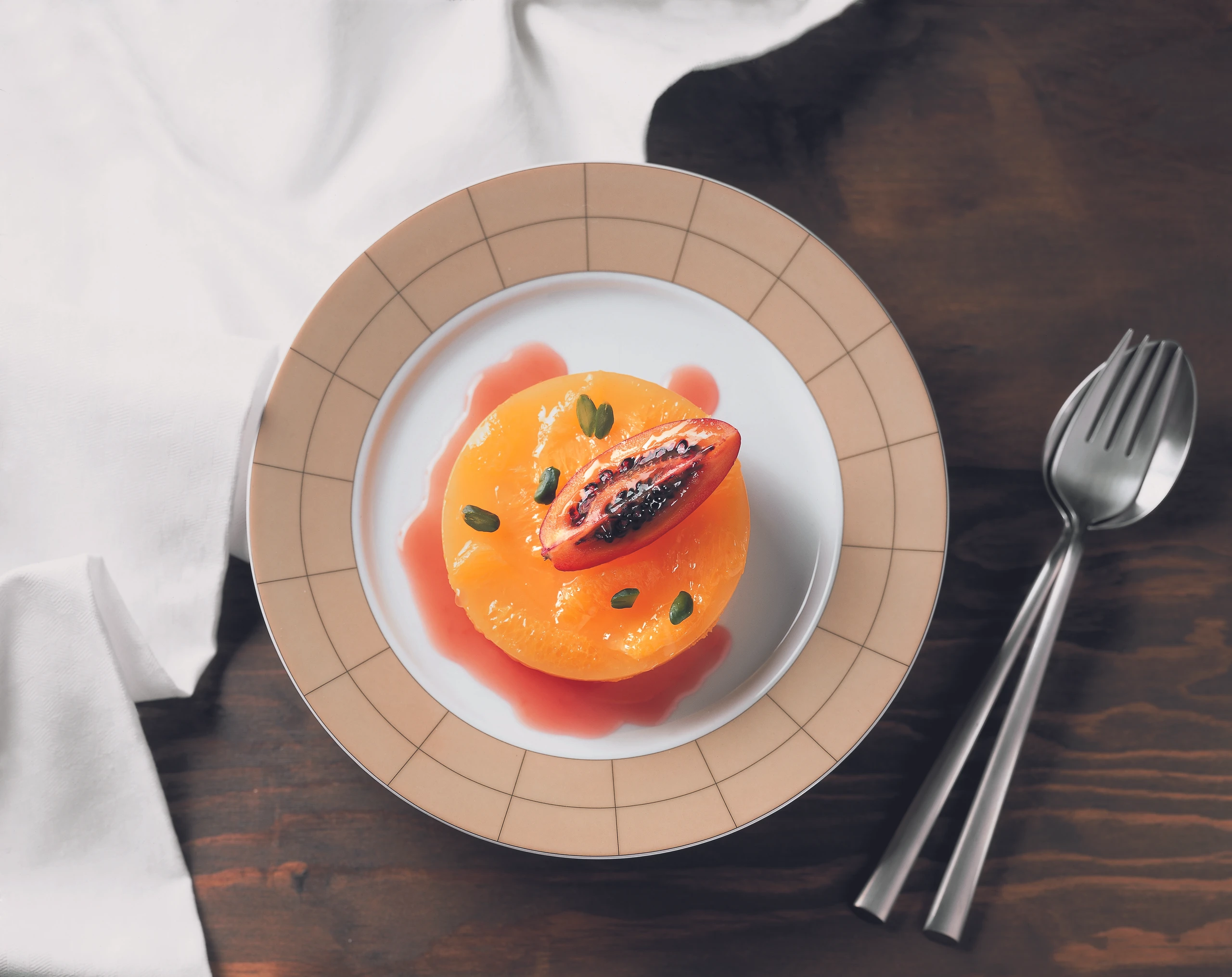 Orangensülzchen mit Camparisauce