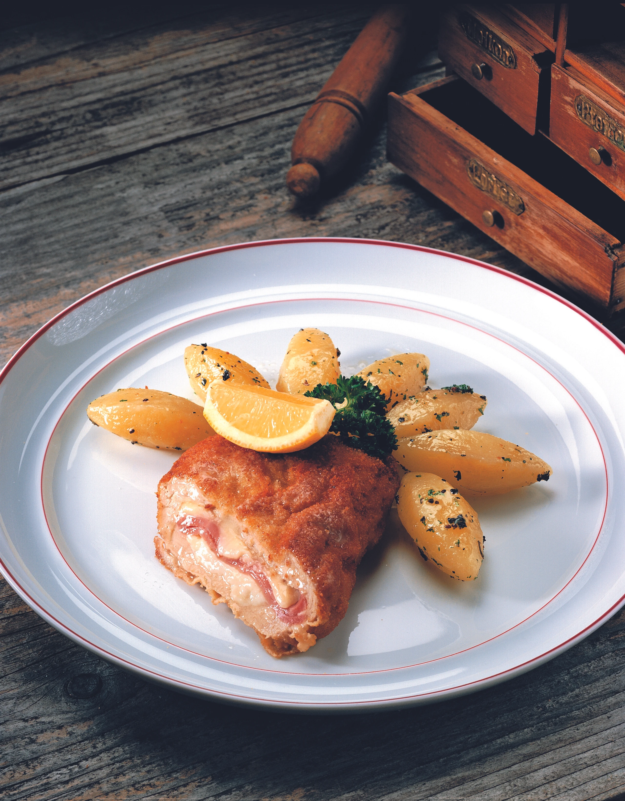 Cordon Bleu vom Kalb mit Petersilienerdäpfeln