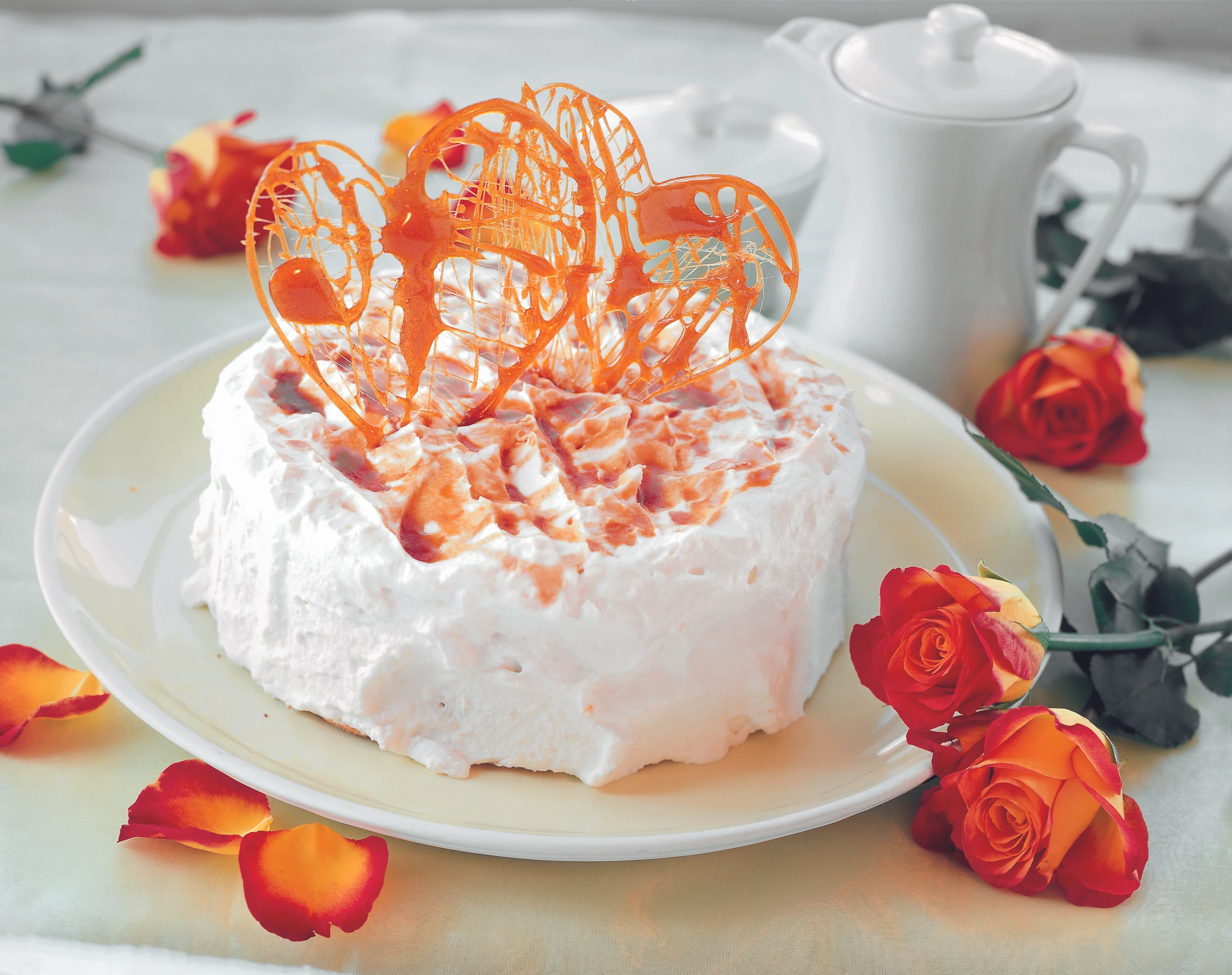 Muttertagstorte mit Karamellsauce