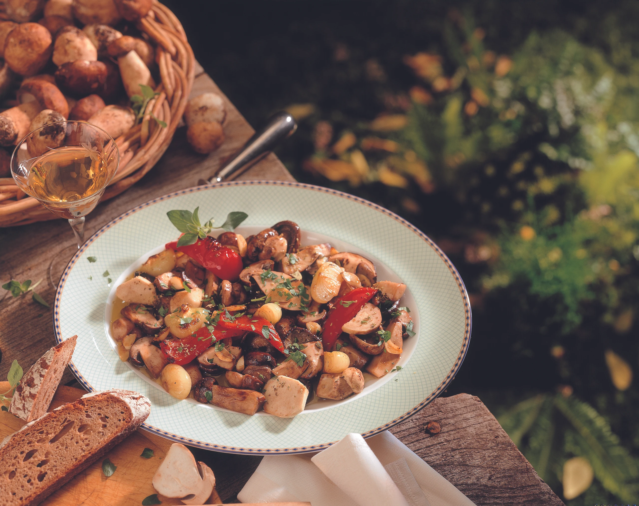 Italienisch marinierte Steinpilze